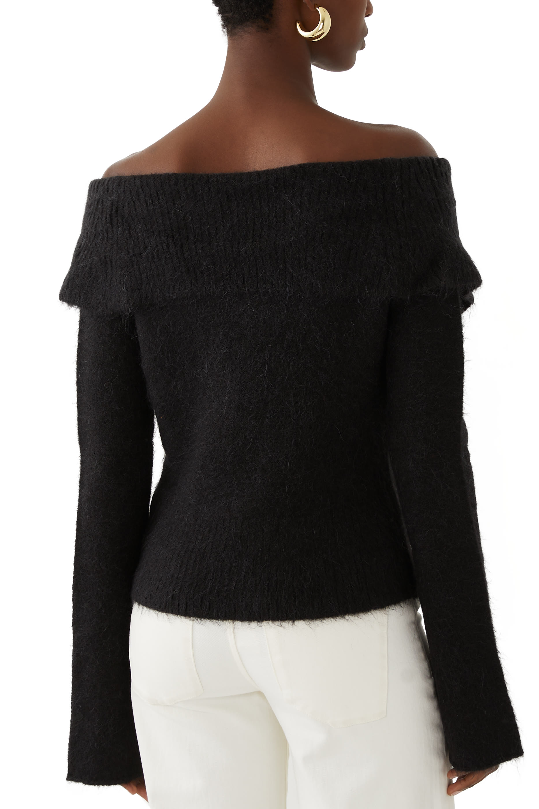 كارديجان بأكتاف متساقطة