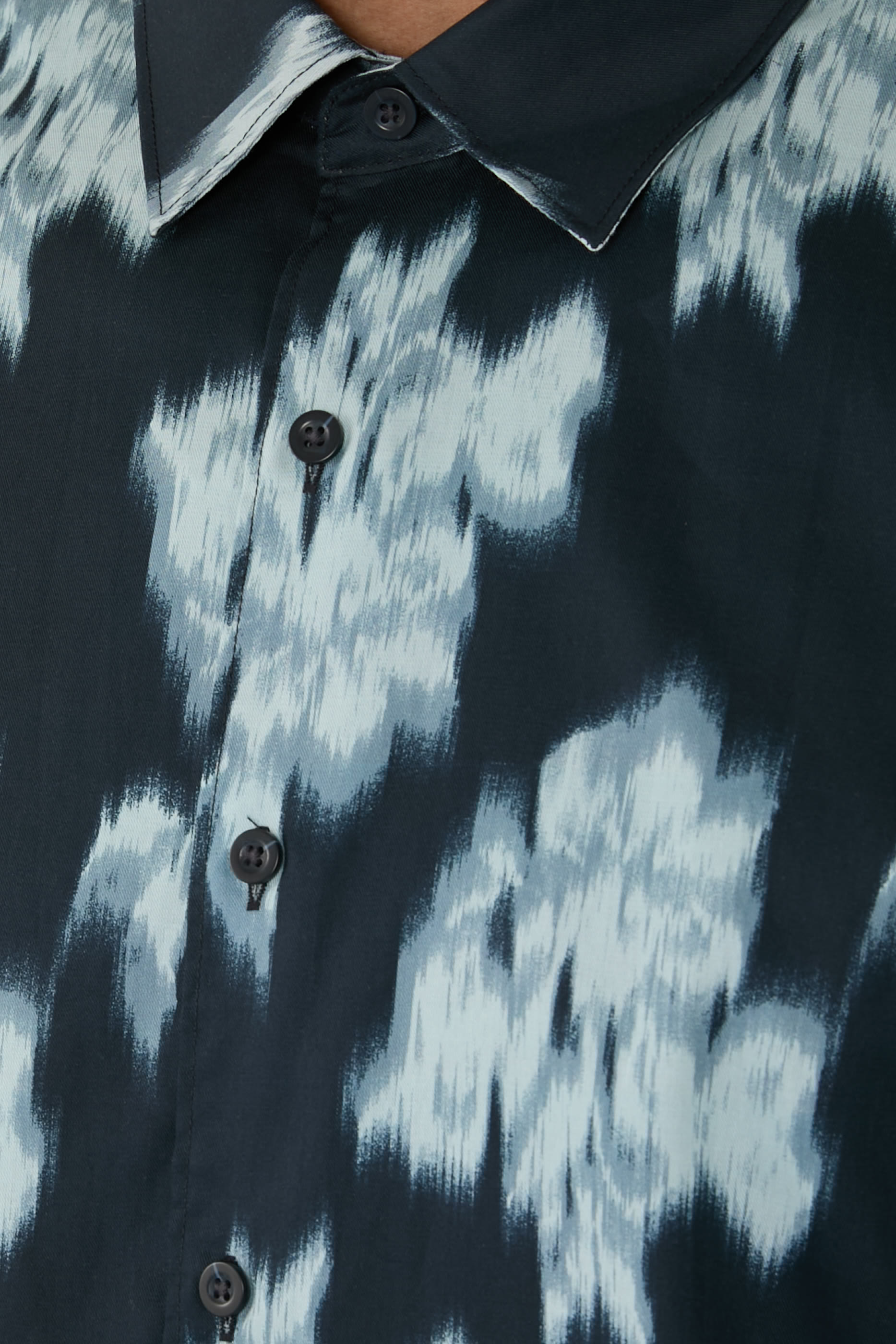 Blurred Roses Short Sleeves French Placket Shirt