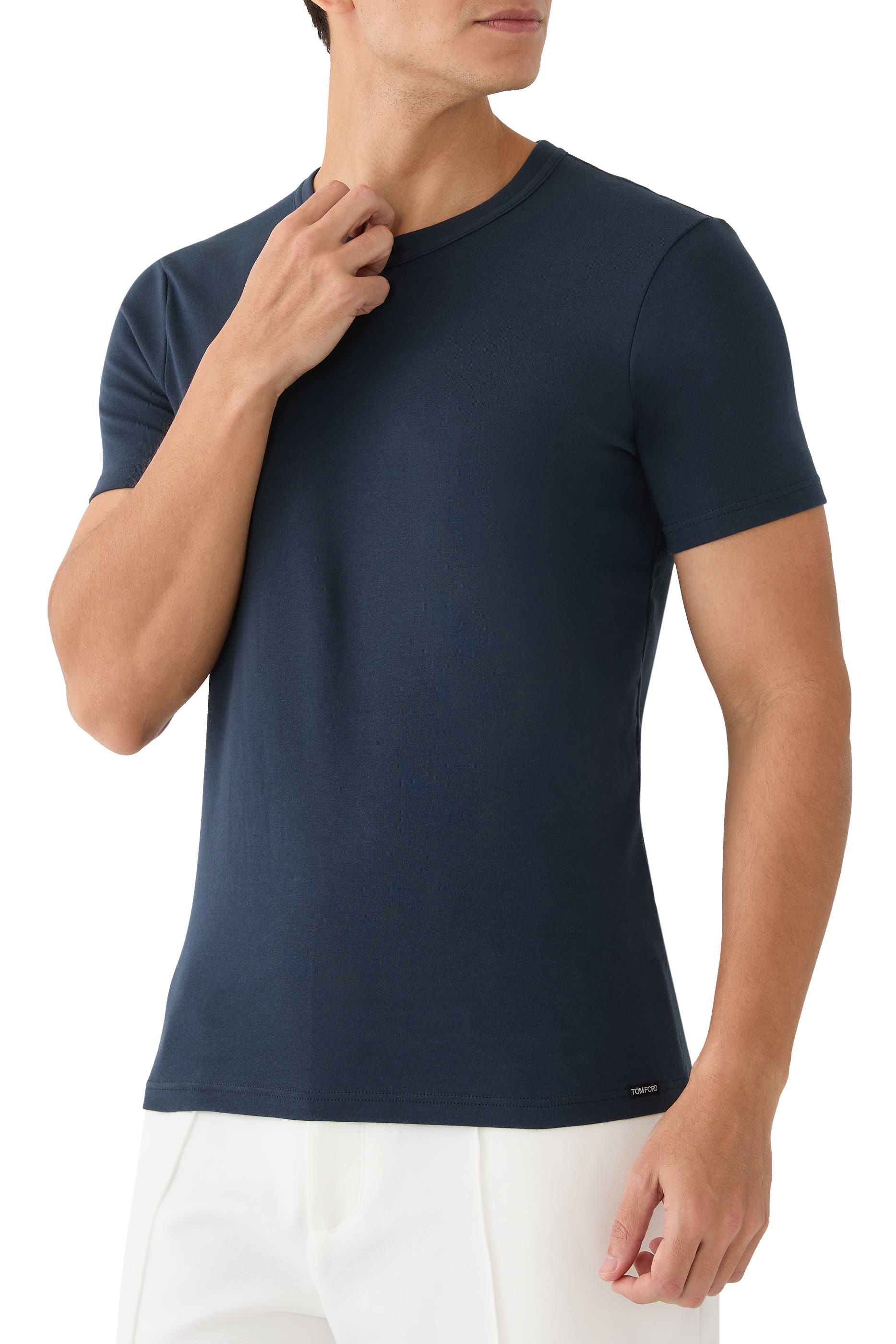 تيشيرت بياقة ضيقة قطن