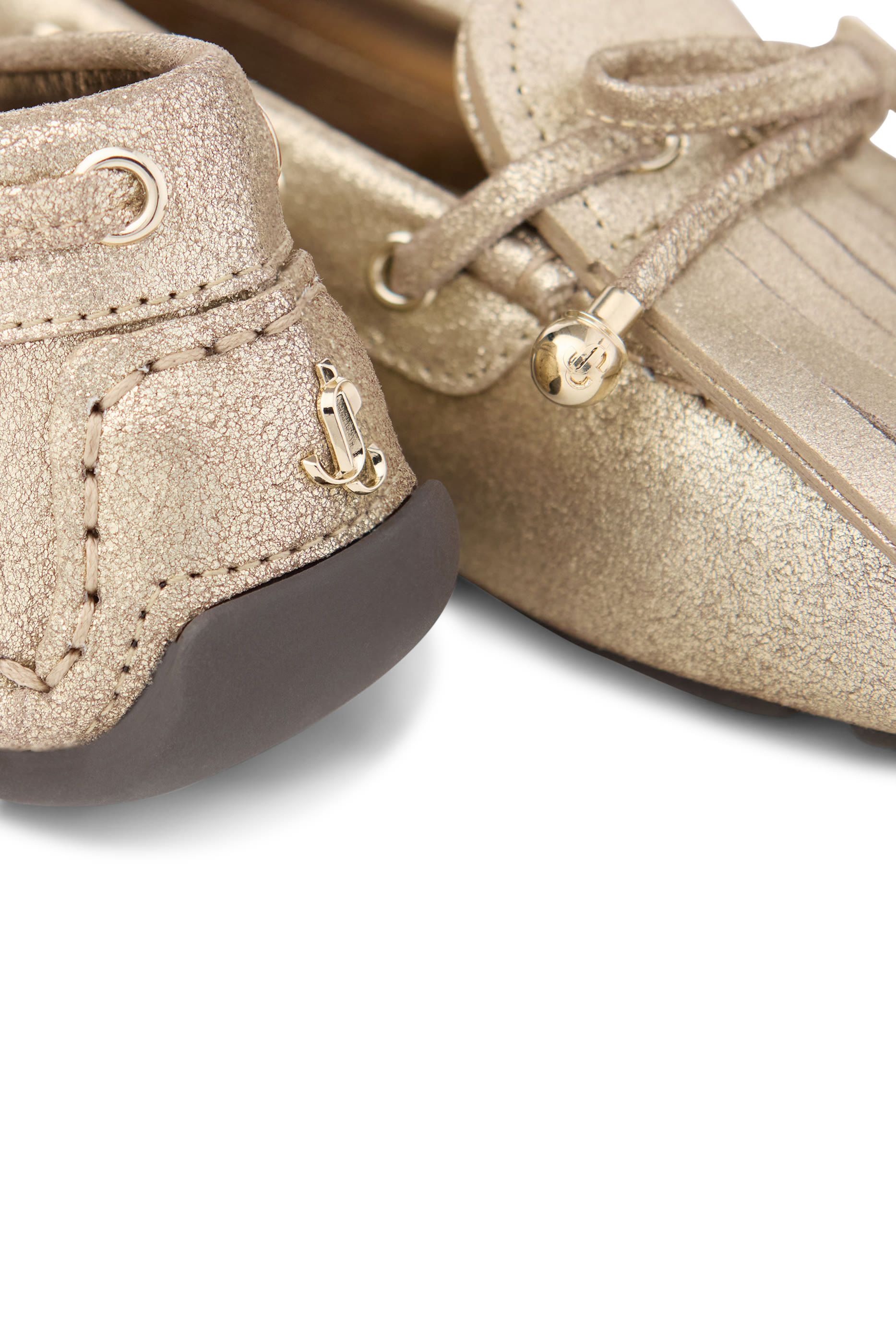 حذاء سهل الإرتداء مانون لامع