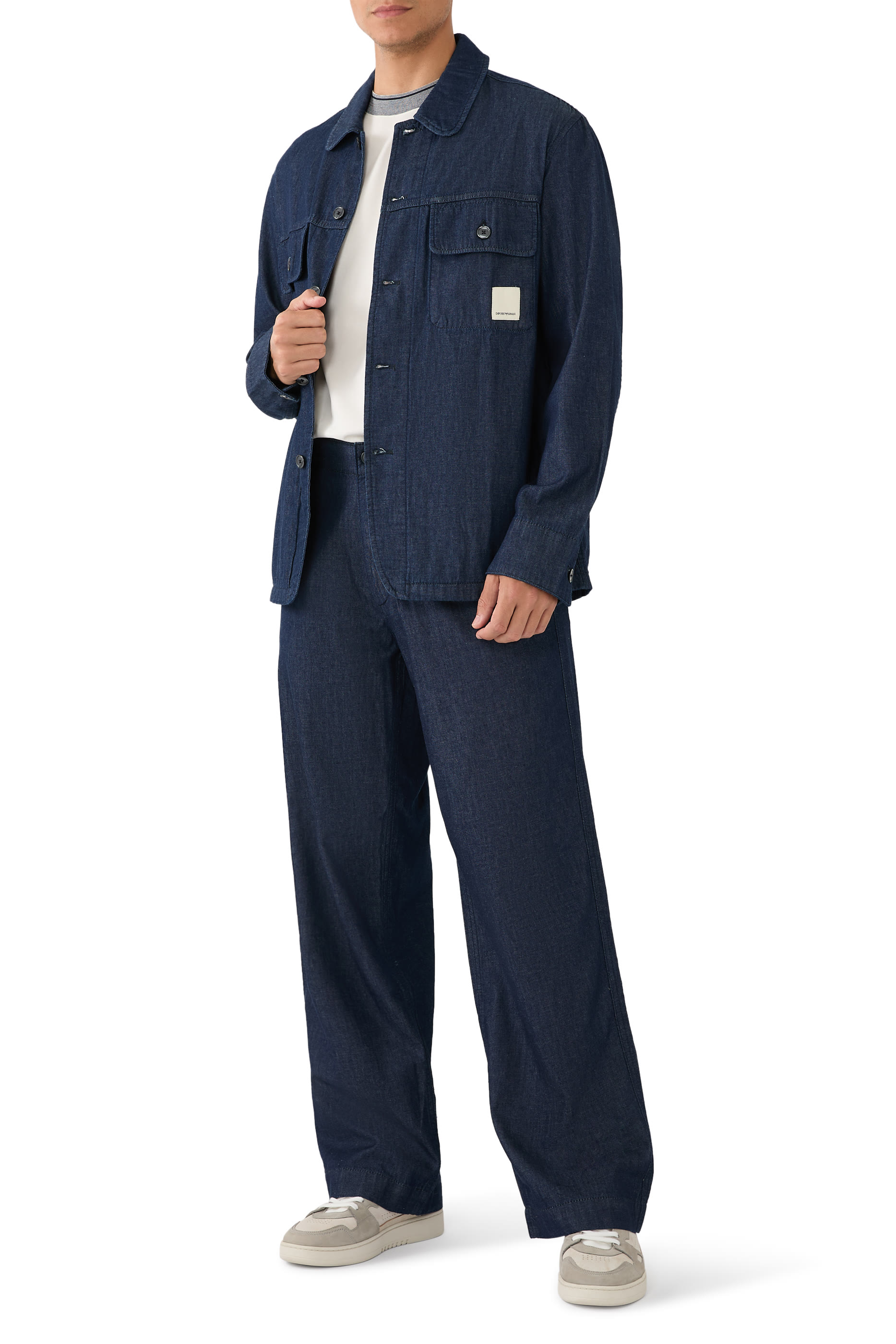 جاكيت بتصميم قميص شامبراي أي أس في دنيم