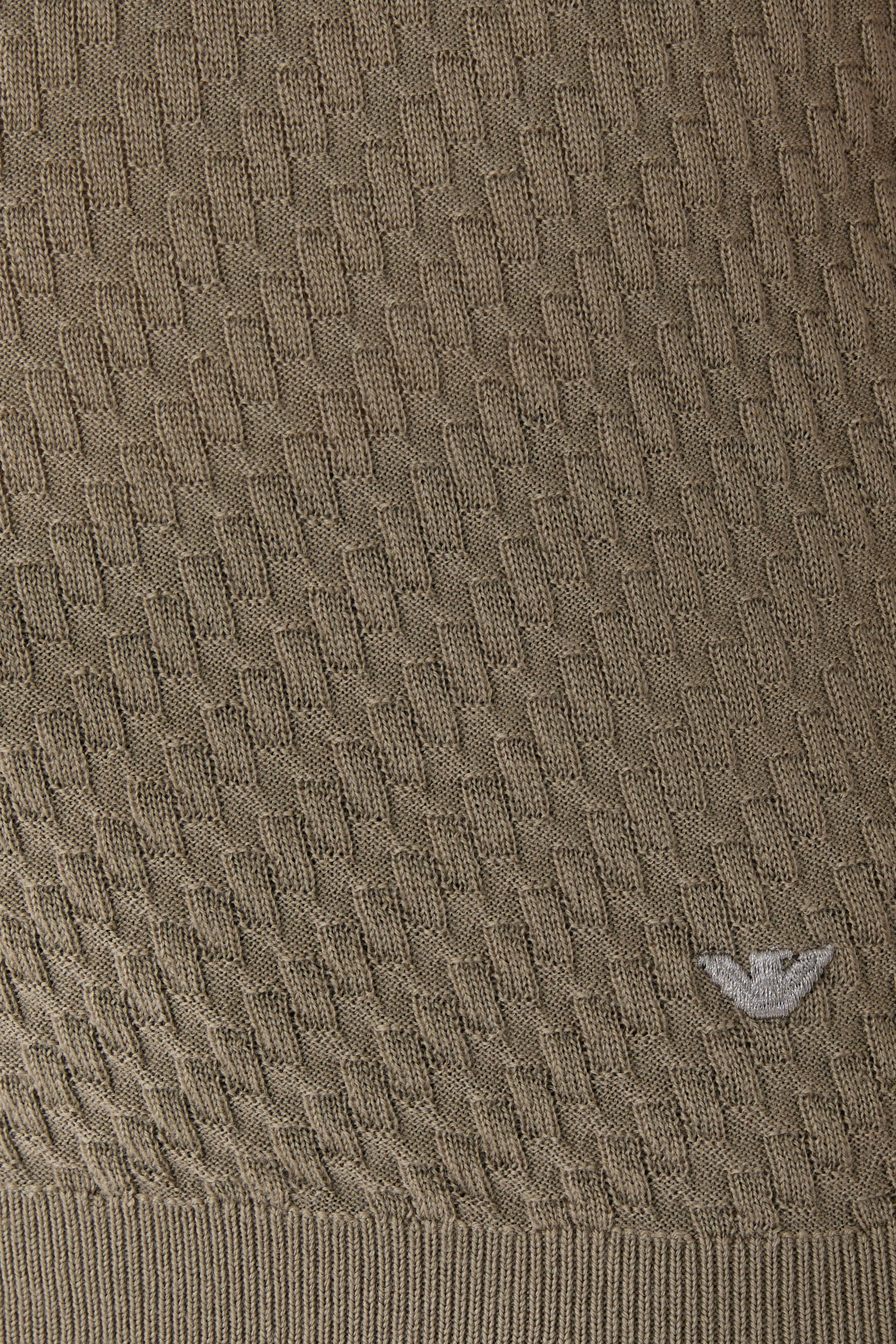 تيشيرت منسوج بأكمام قصيرة ونقشة هرينج بون