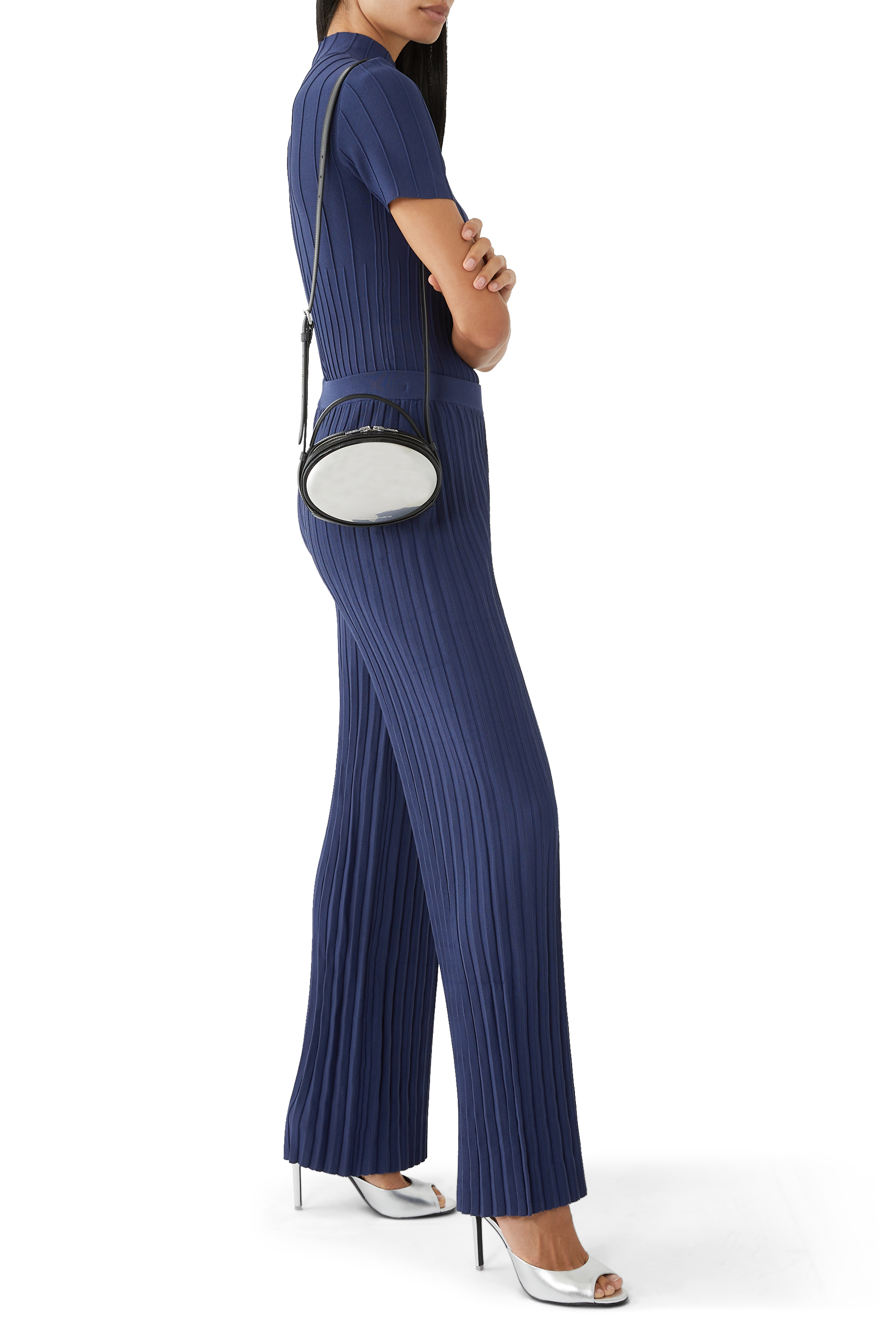 حقيبة كروس بودي دوم صغيرة