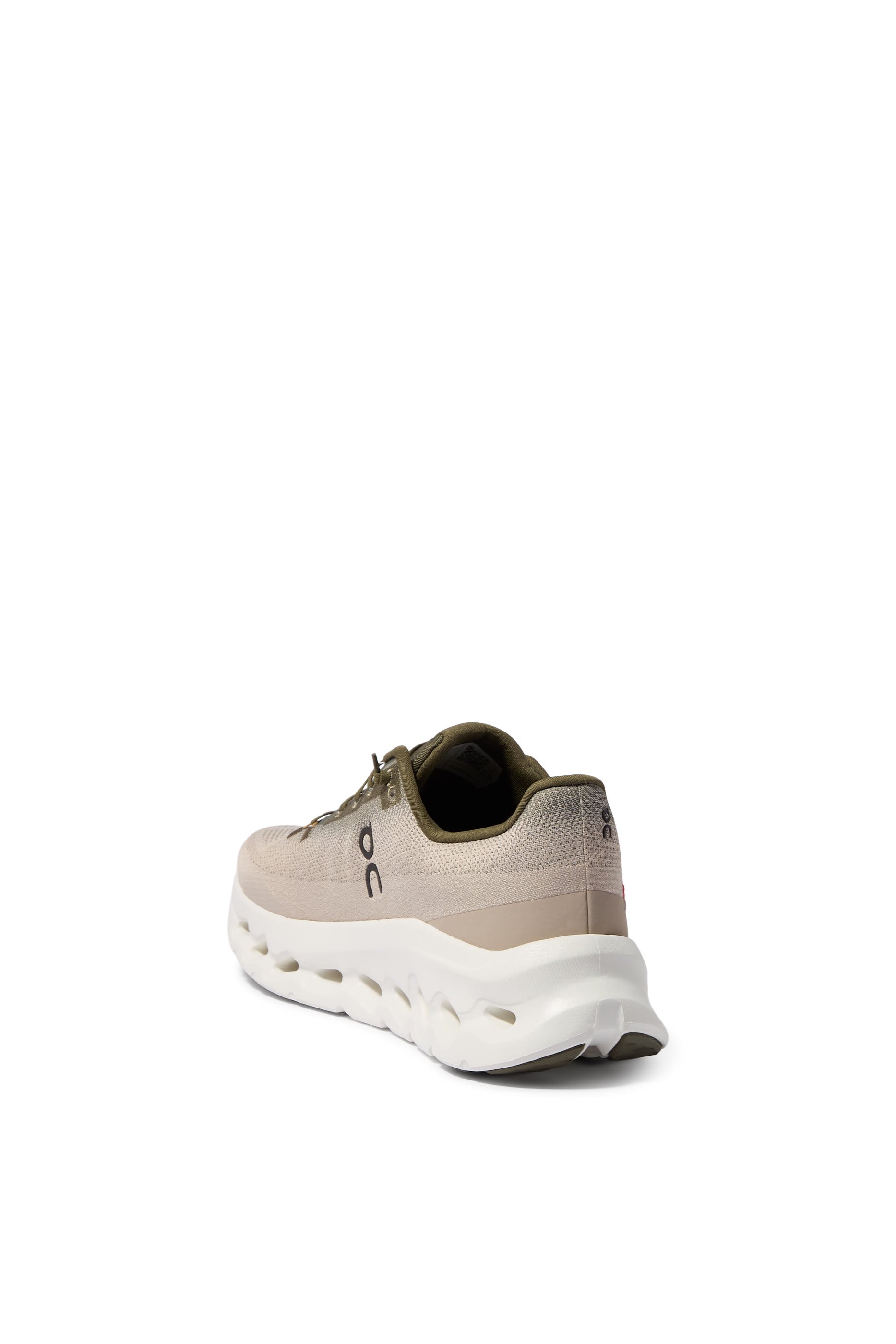 سنيكرز كلاودتيلت