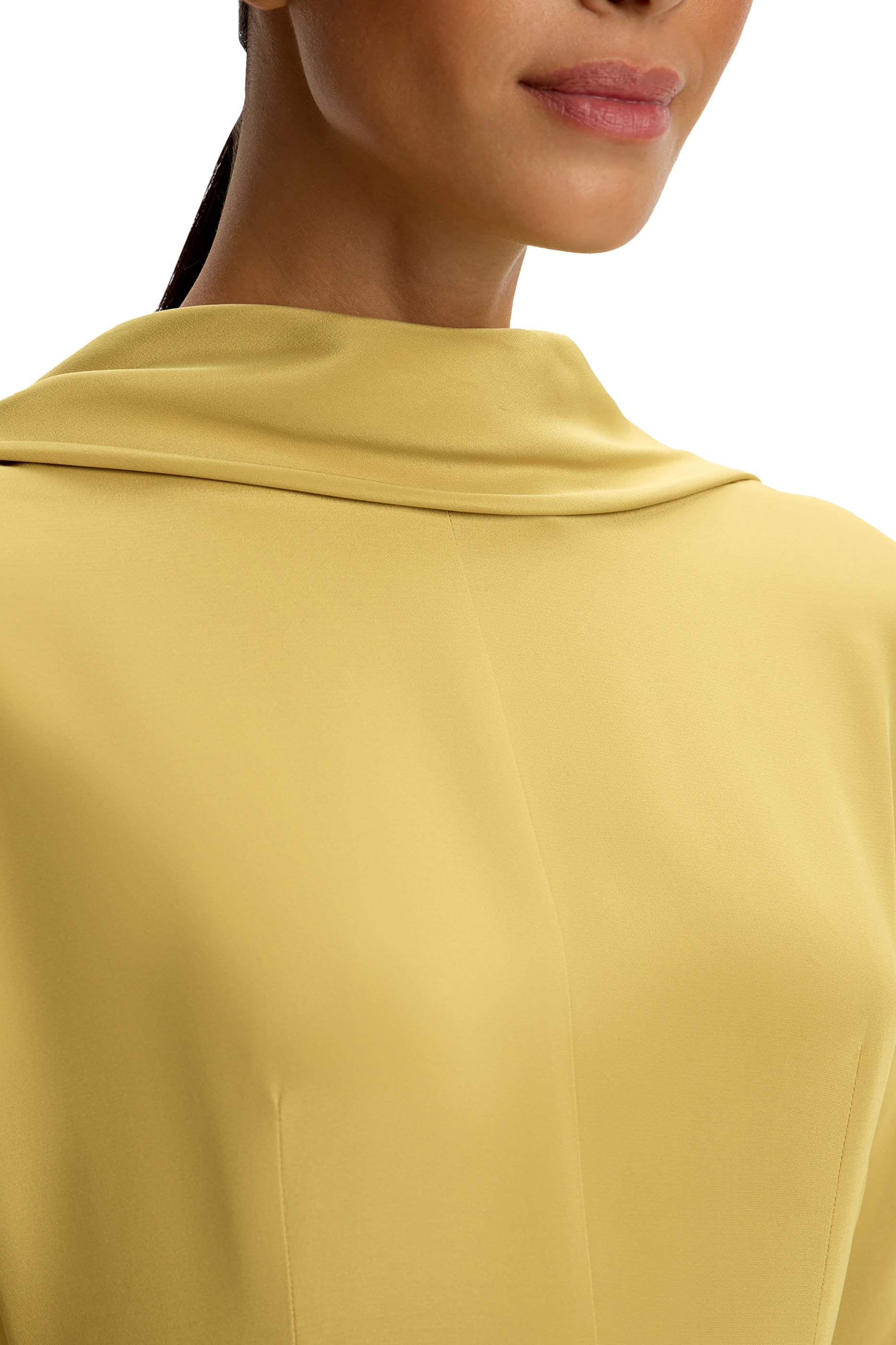 فستان طويل حرير