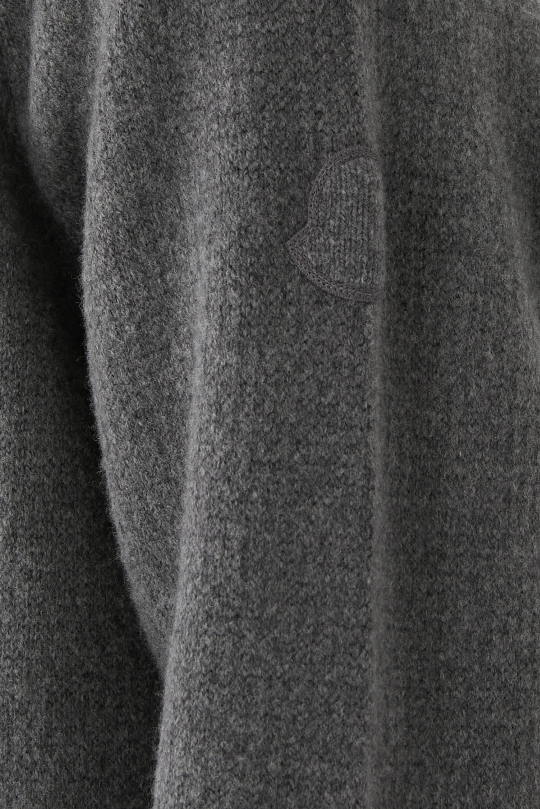 سترة منسوجة بياقة ضيقة