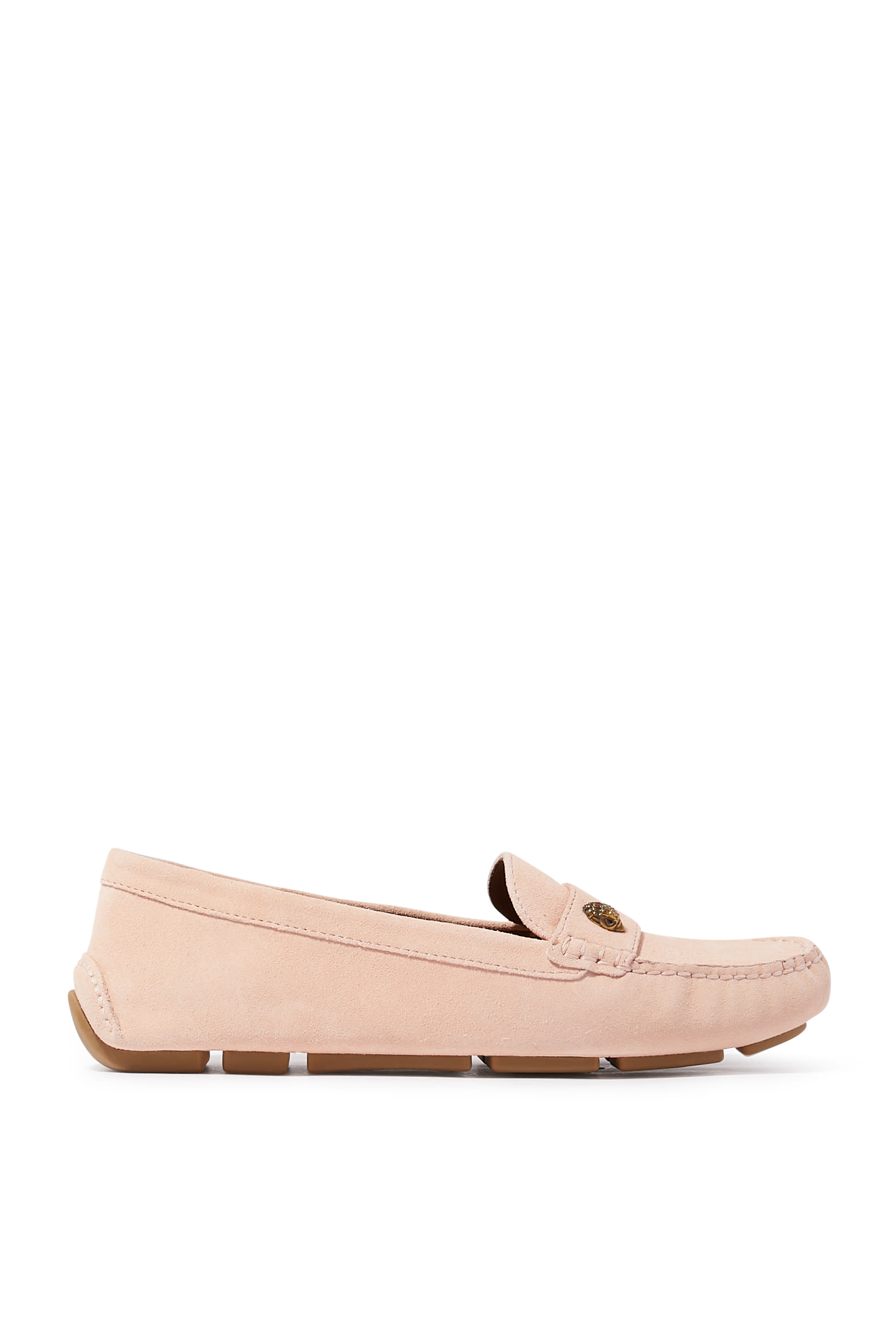 حذاء درايفر بشعار الماركة