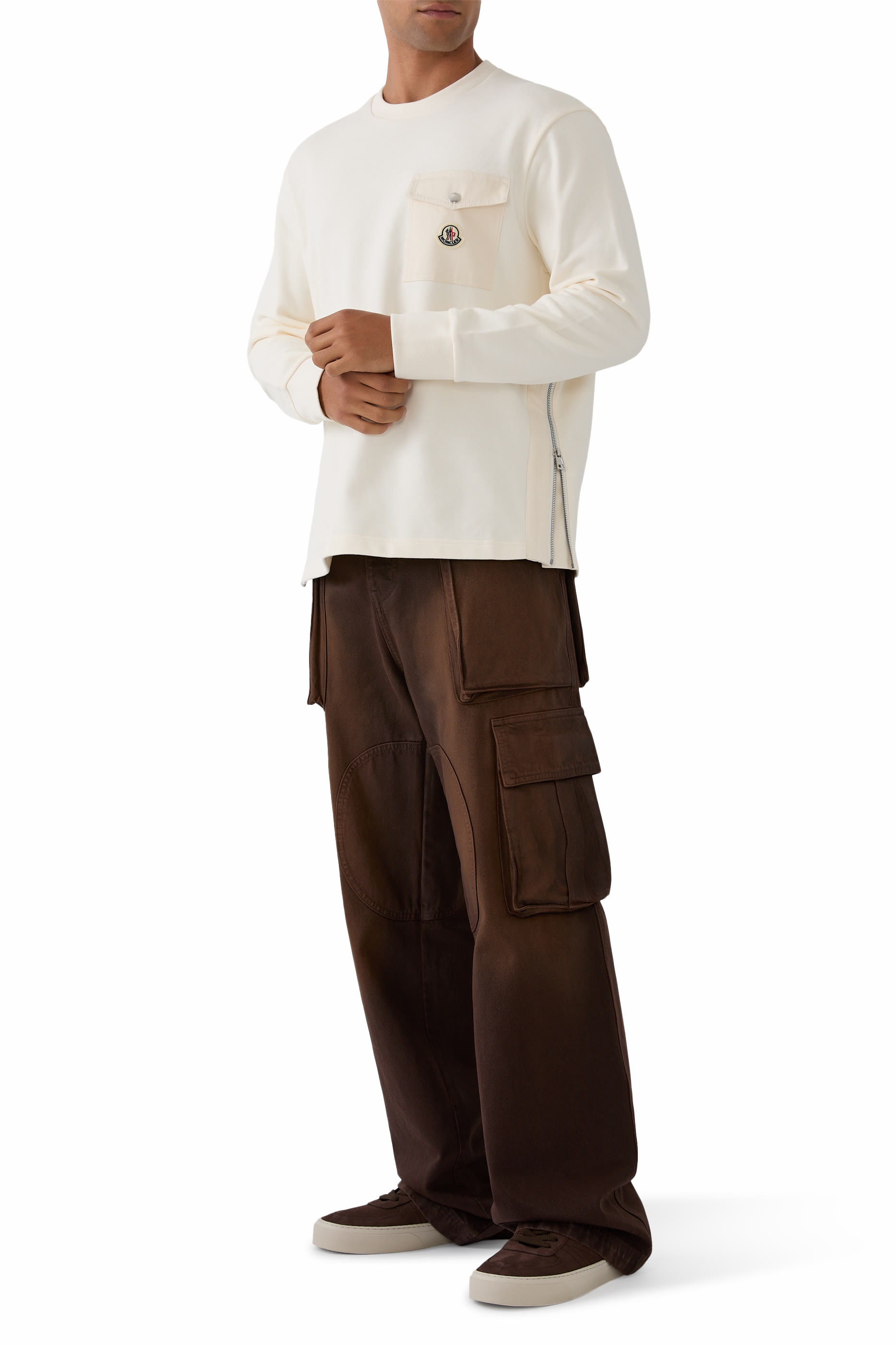 سويت شيرت مع جيب قطن