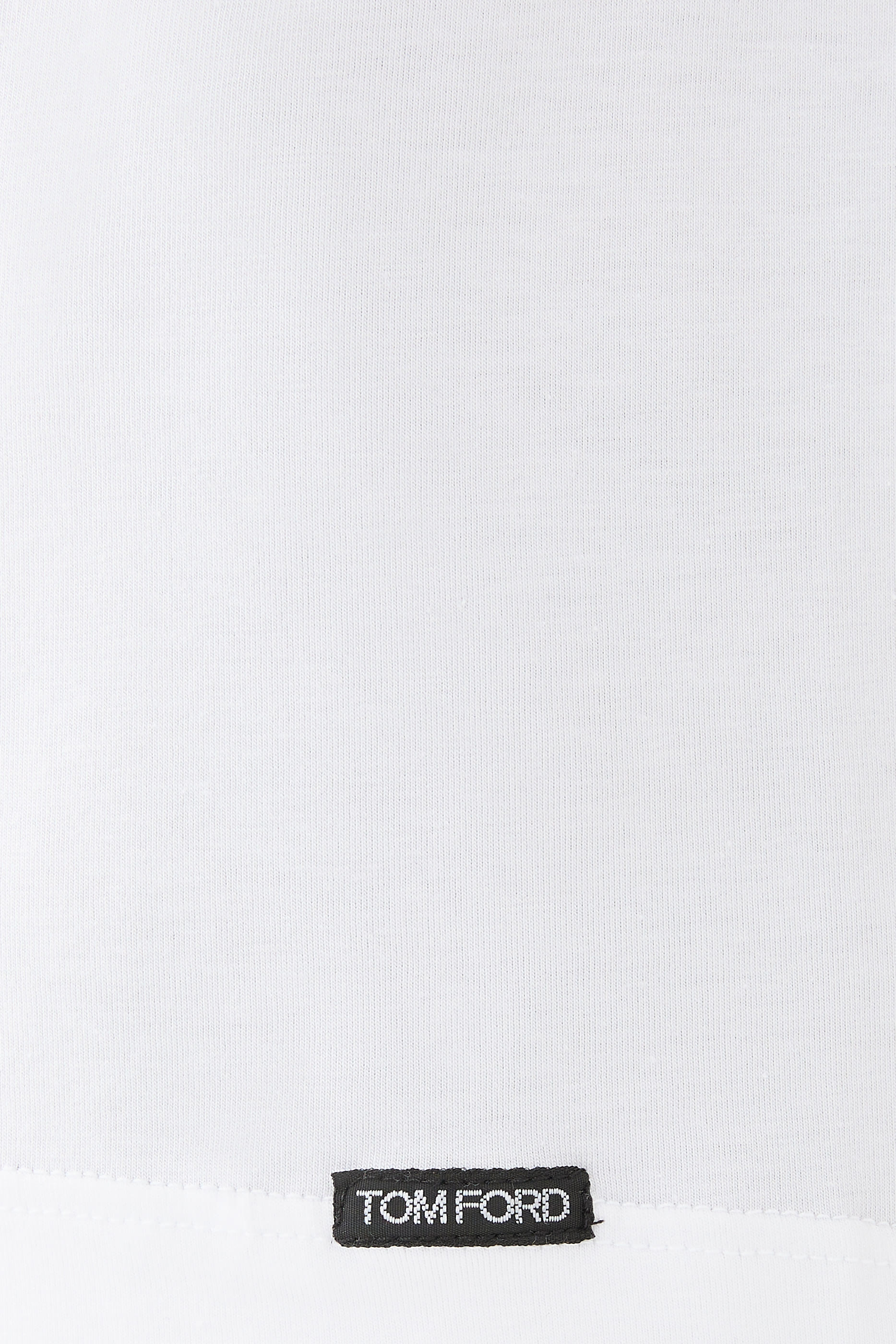 تيشيرت بياقة ضيقة وأكمام طويلة قطن