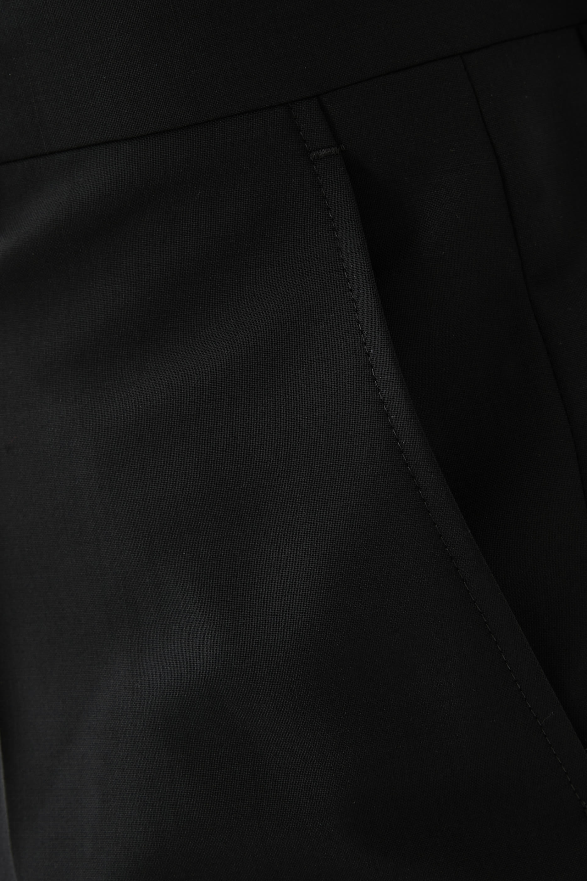 بنطال من الصوف والموهير