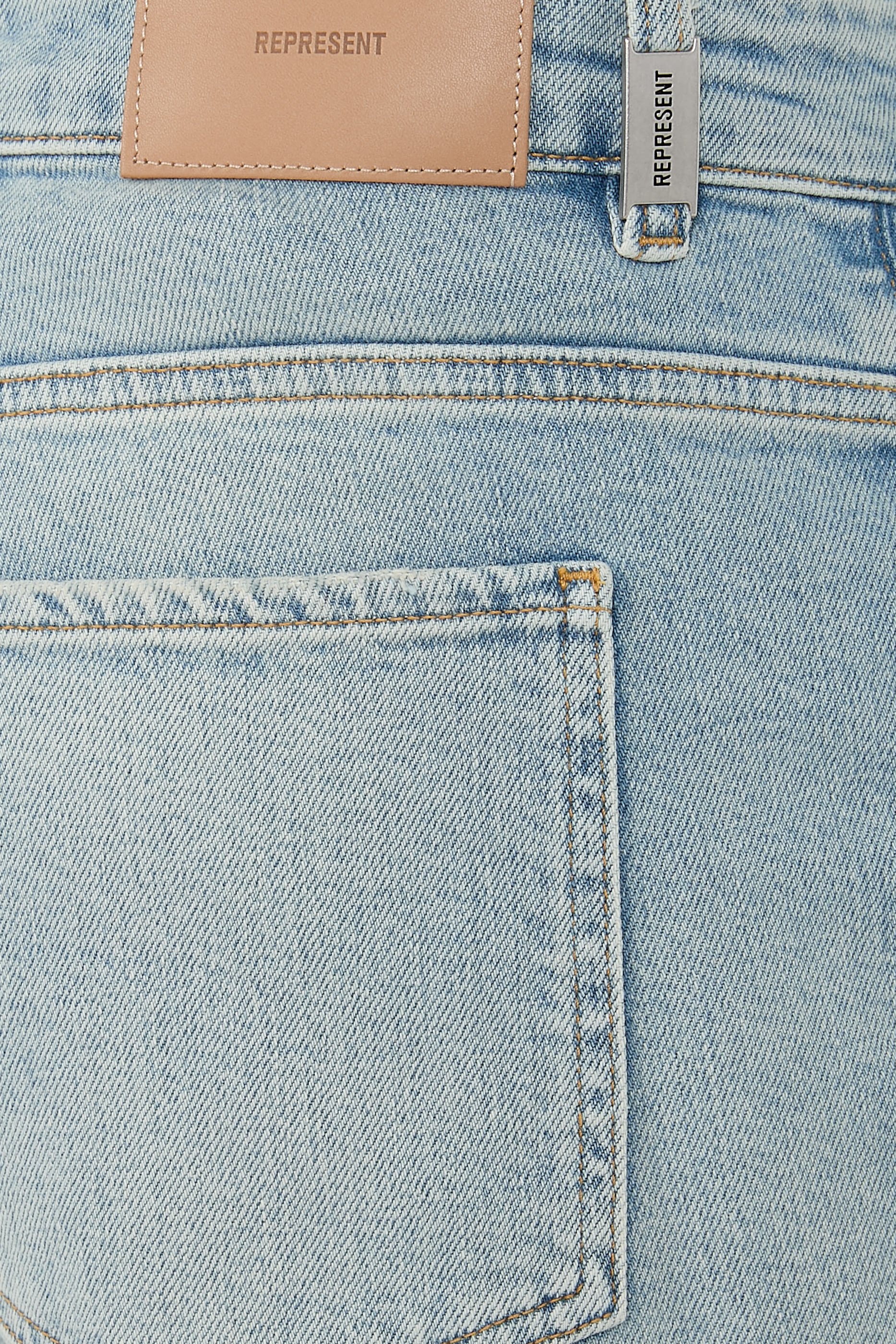 بنطال بقصة واسعة من الأسفل دنيم