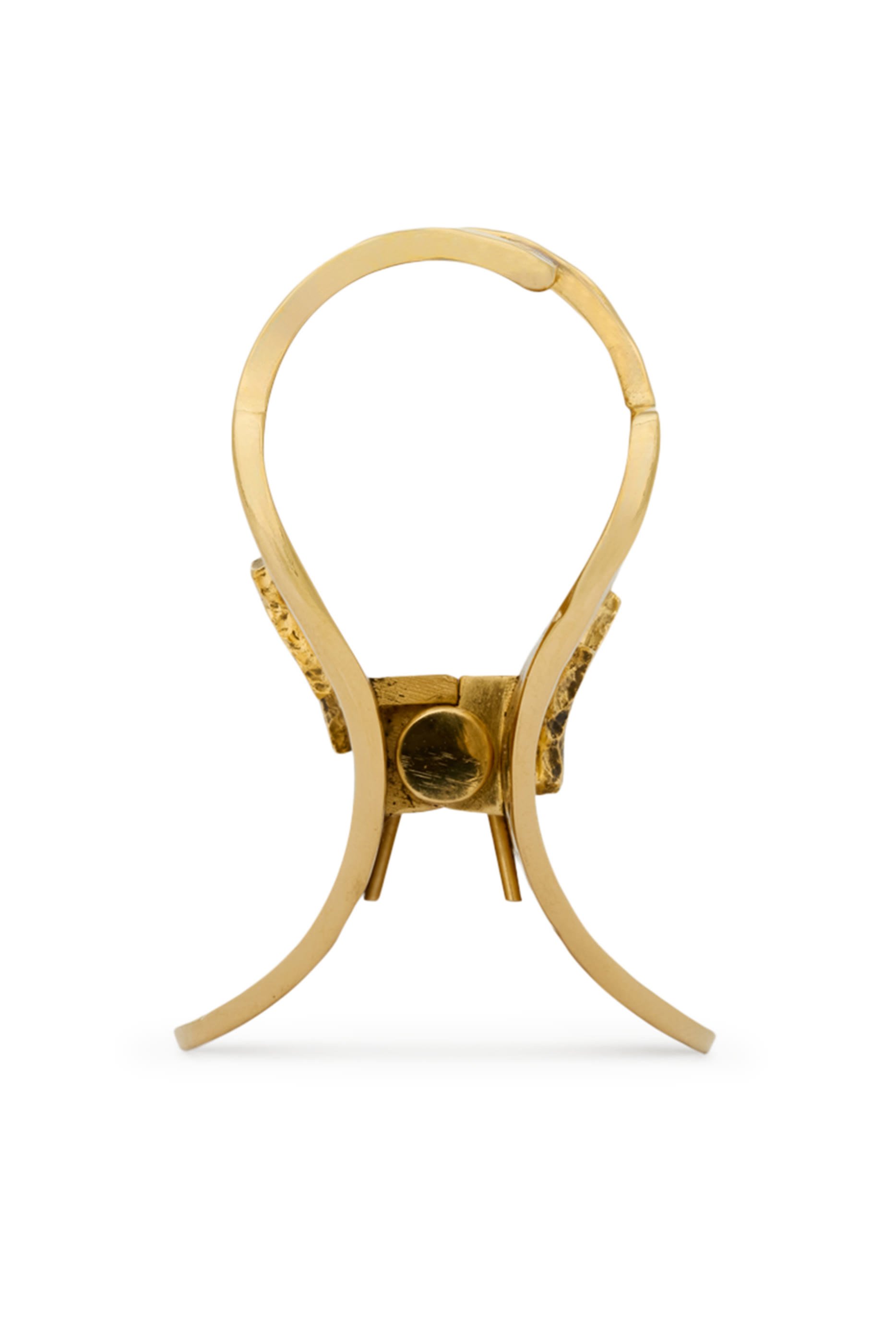 مشبك شعر بتصميم نصف دائري