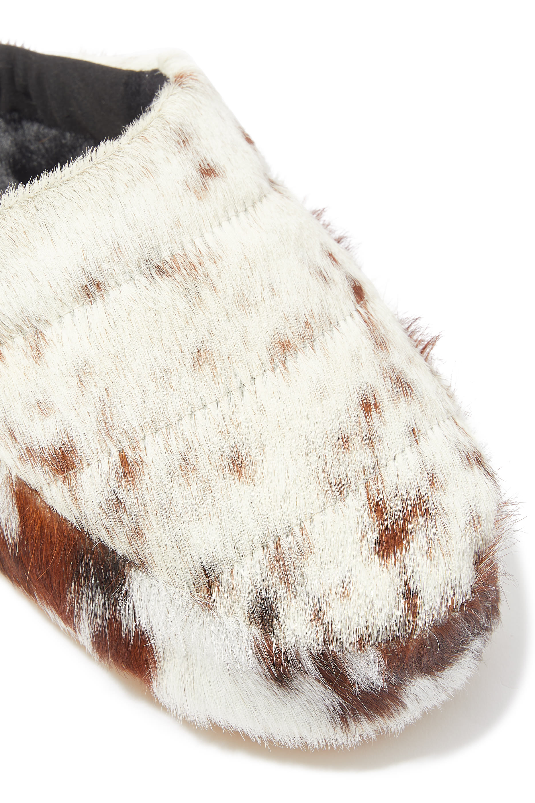 حذاء مفتوح من الخلف بلا أربطة شعر مهر