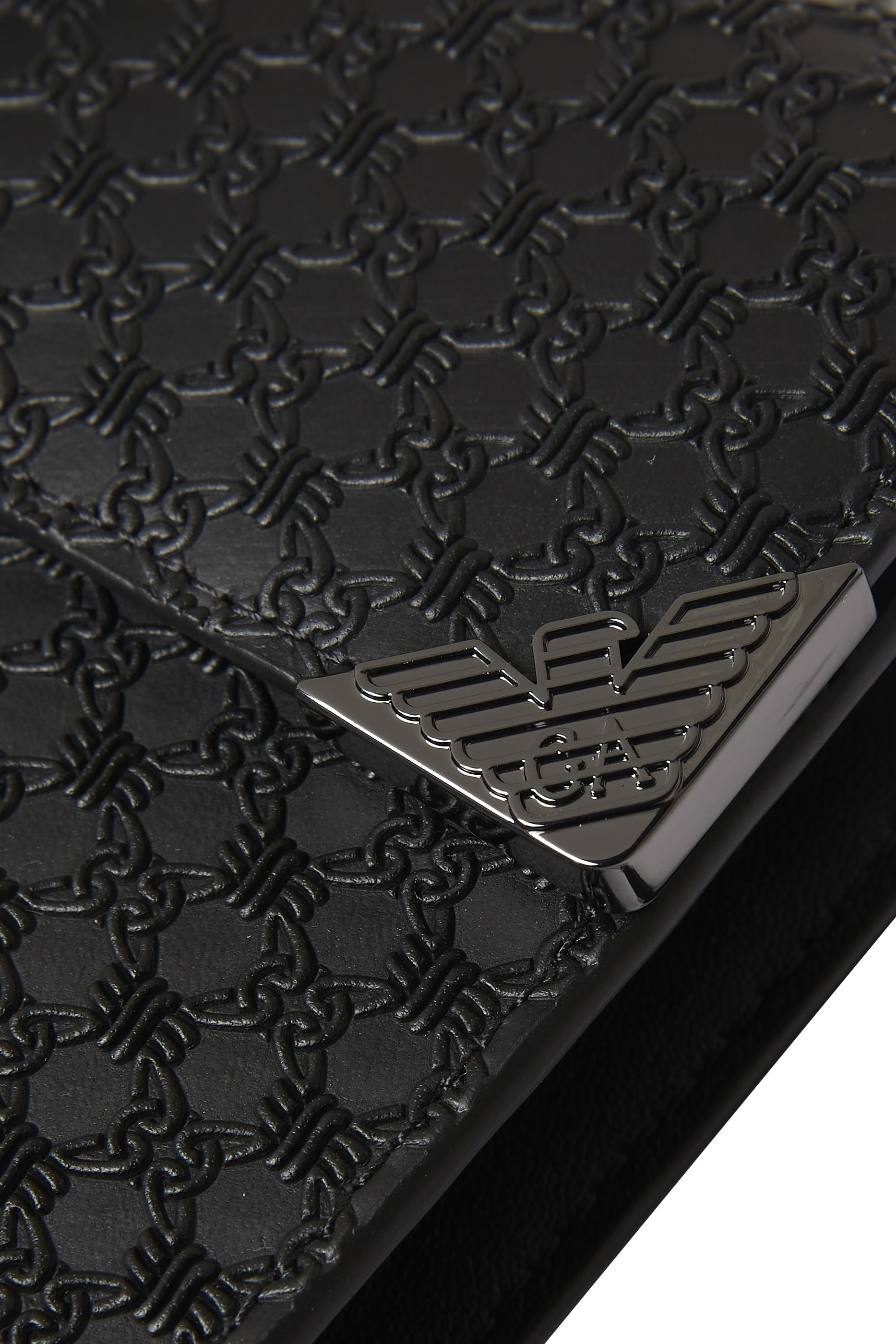 حقيبة كتف محفورة بشعار الماركة