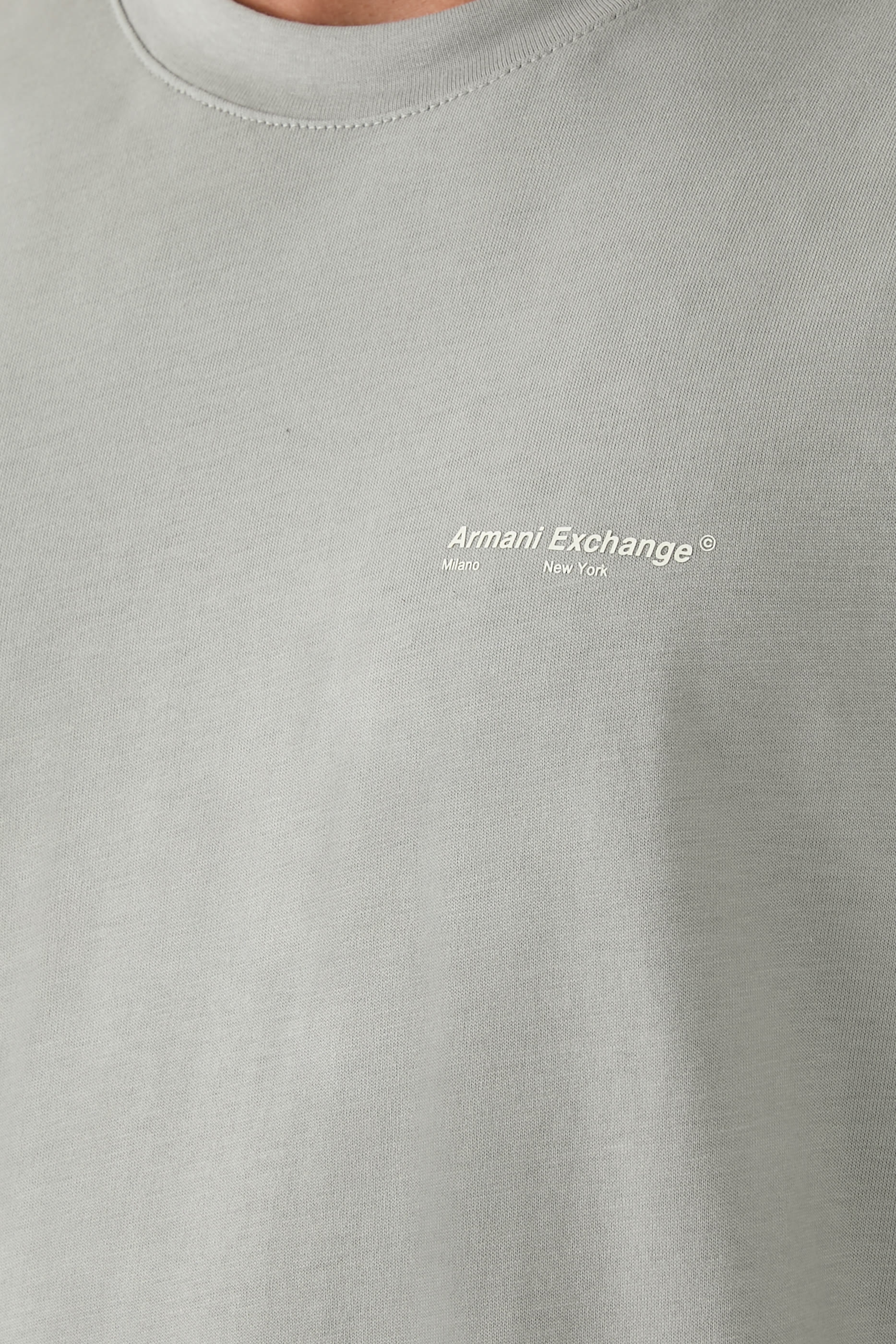 سويت شيرت بأكمام قصيرة بتصميم طبقتين