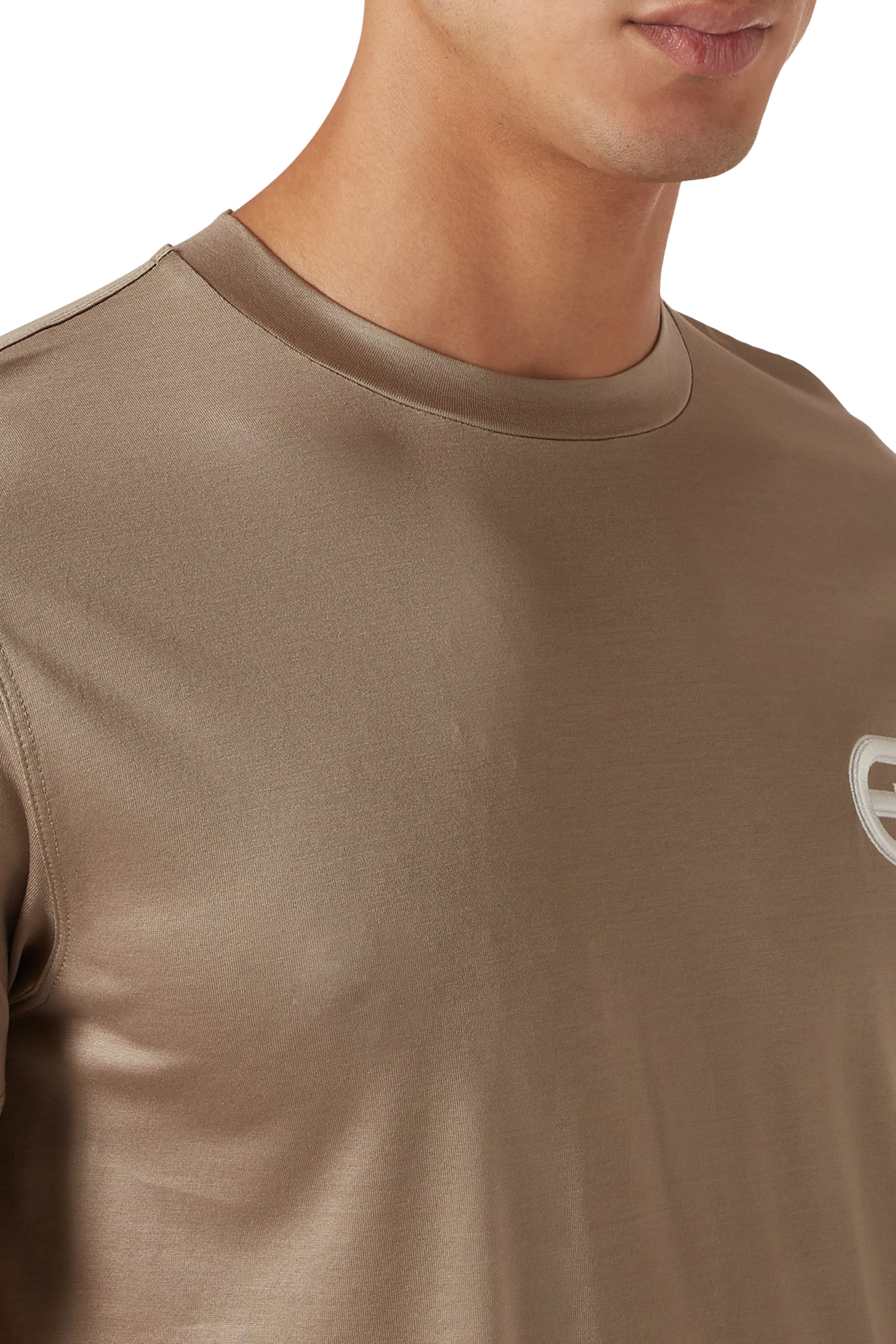 كاب بيسبول بشعار الماركة