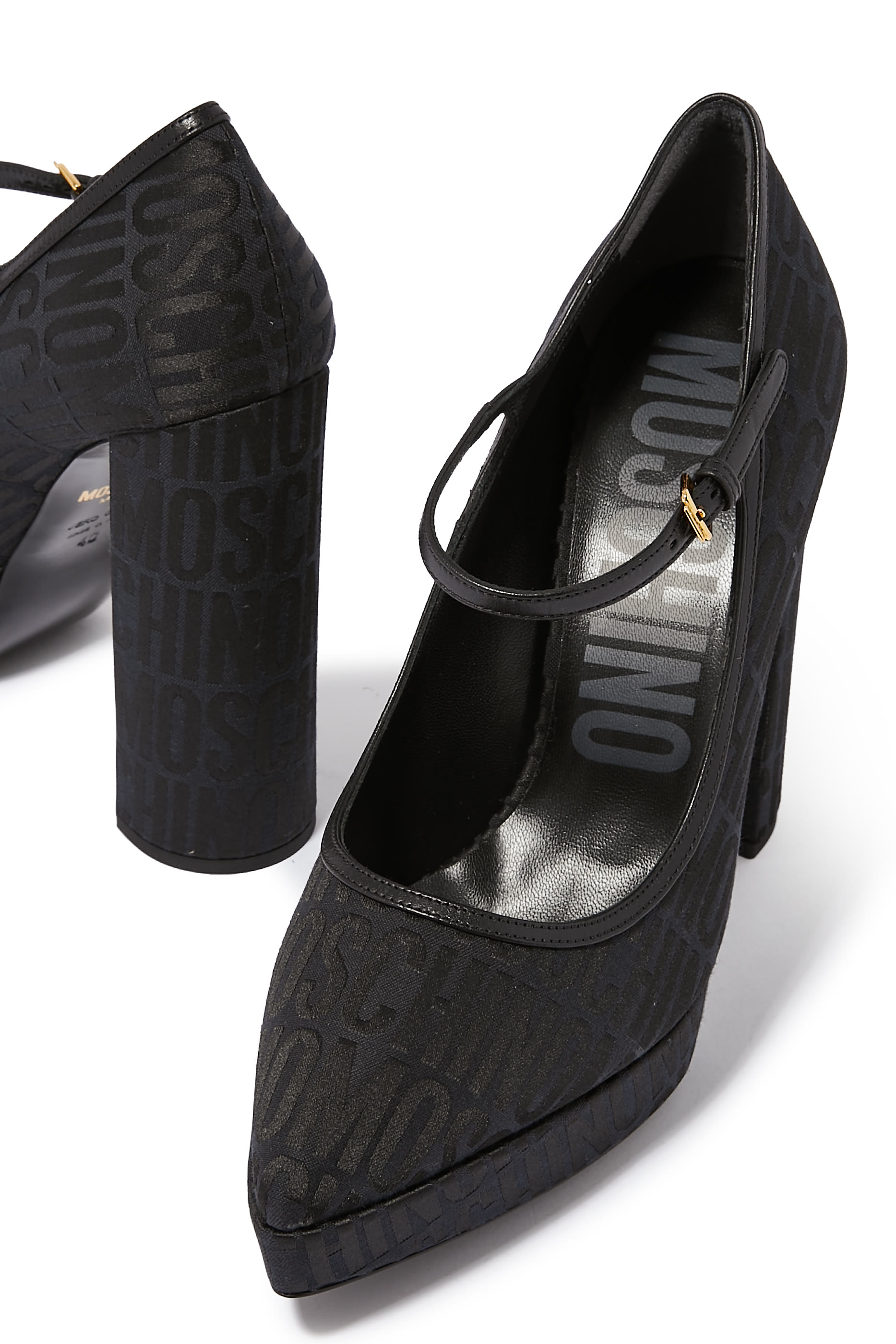 حذاء كلاسيكي 125 بنقشة شعار الماركة