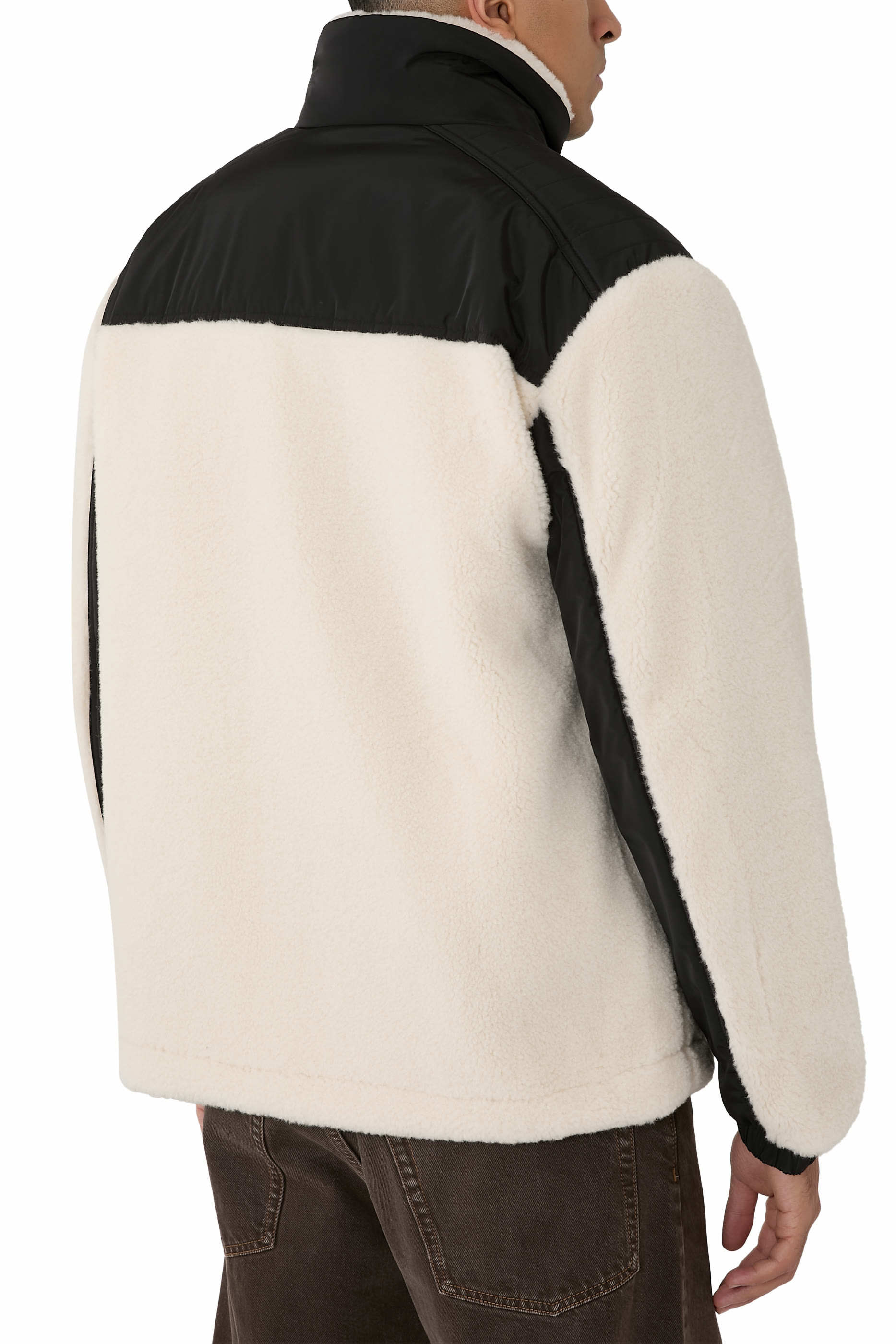 جاكيت بتصميم مقسم بأجزاء صوف