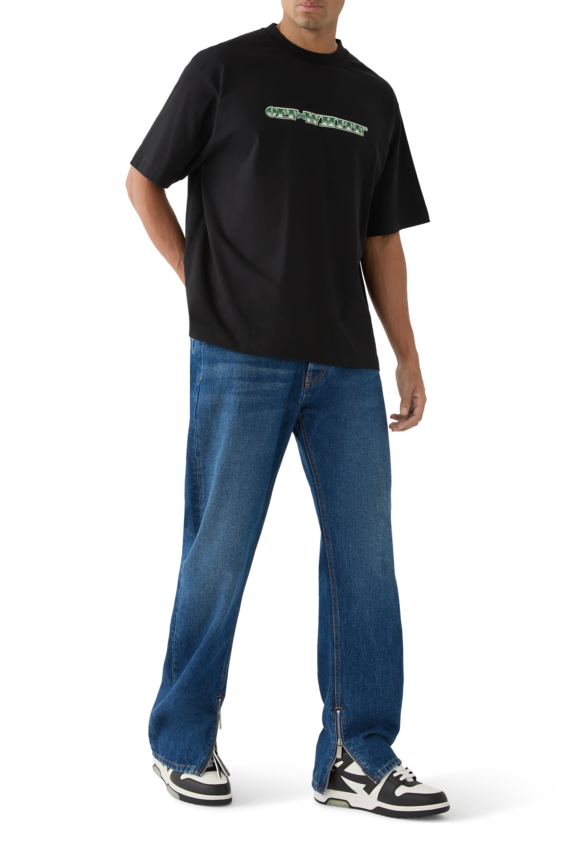 تيشيرت سكيت بشعار الأسهم بأكمام قصيرة