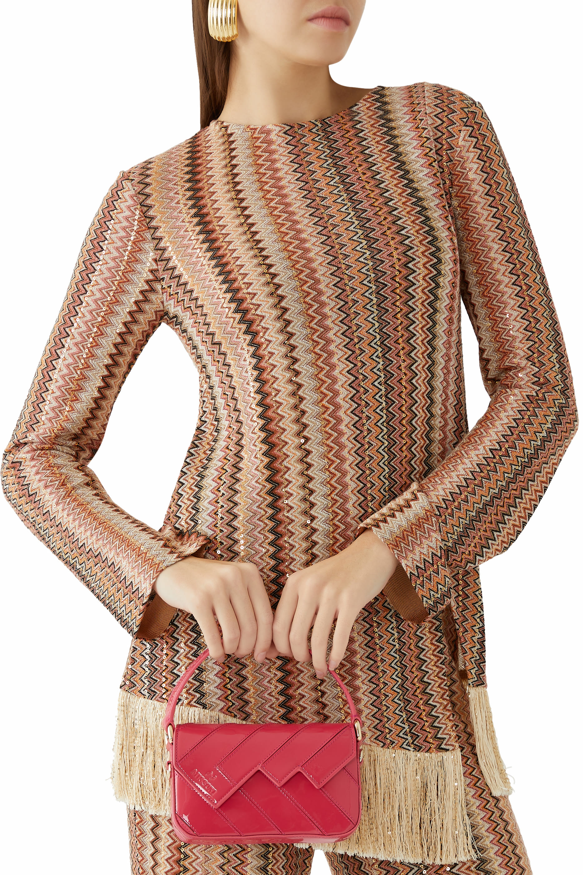 حقيبة كتف صغيرة جلد لامع بتصميم مموج