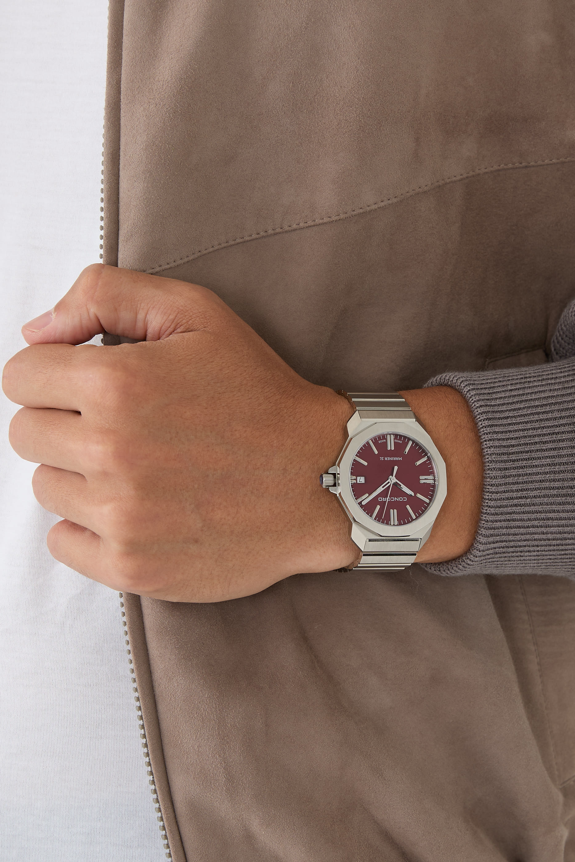 شاعة مارينر أس أل كوارتز، ستانلس ستيل