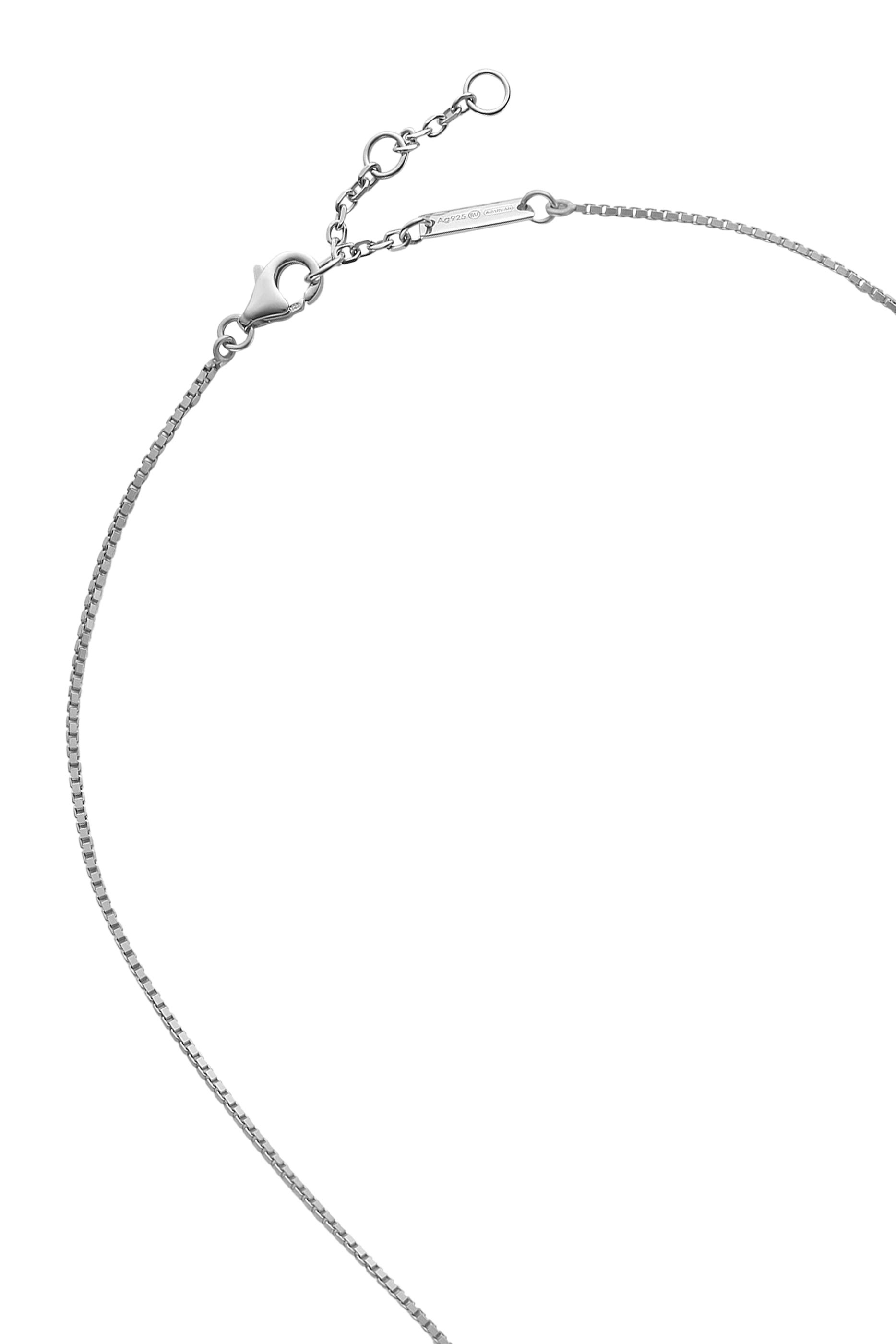 قلادة بحلية بتصميم عقدة