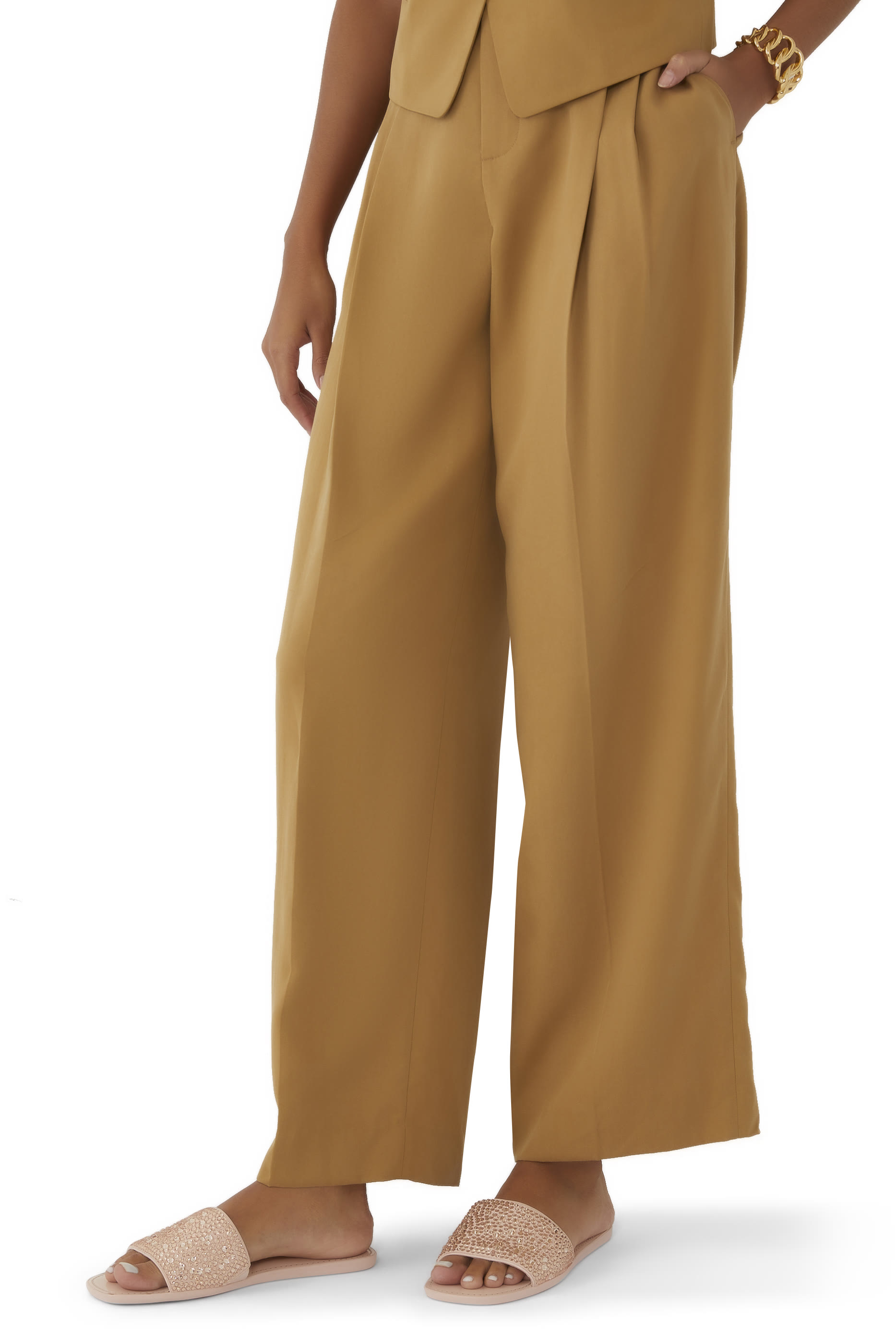 صندل اول ذات غليترز بكعب مسطح جلد