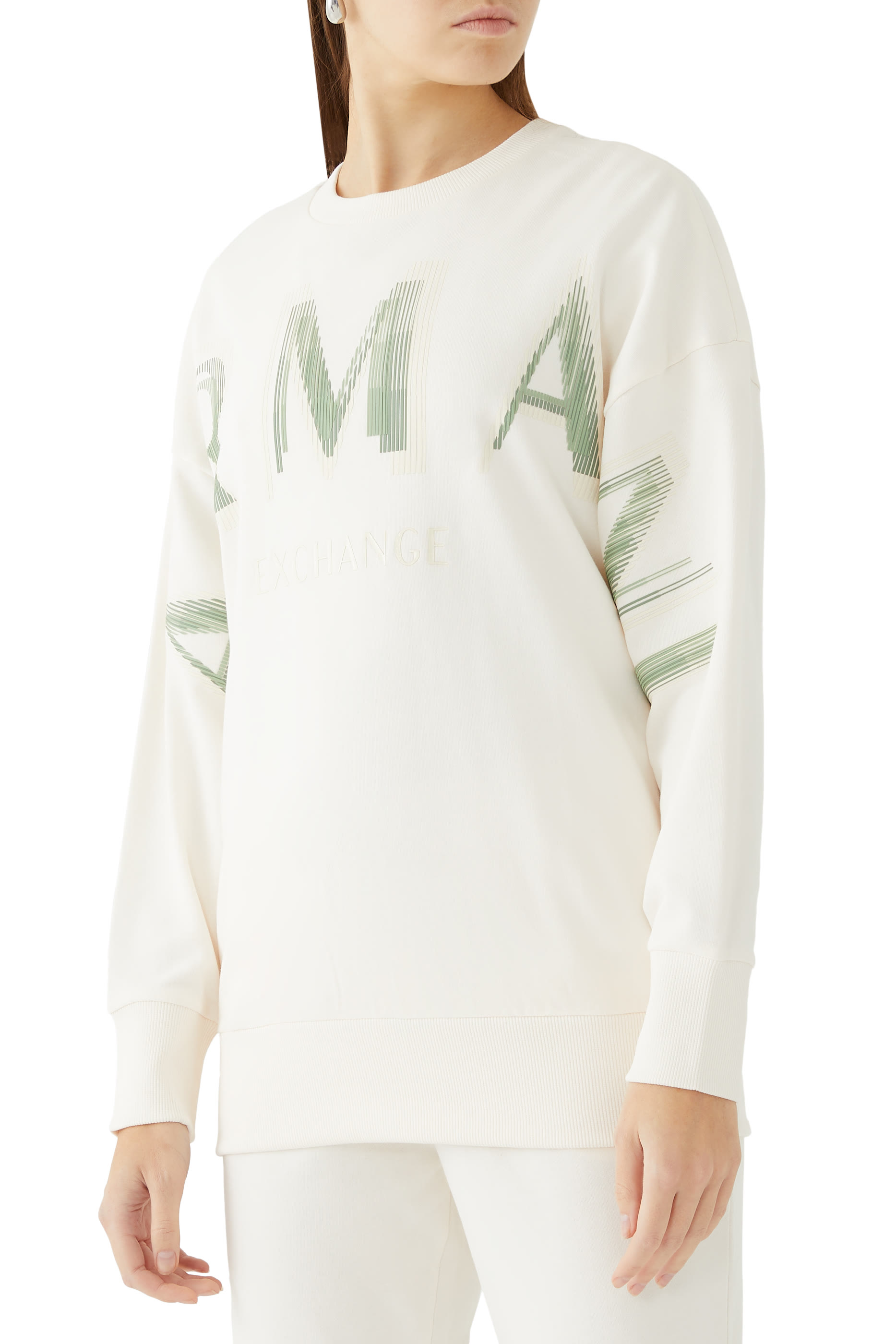 سويت شيرت بياقة ضيقة وشعار الماركة