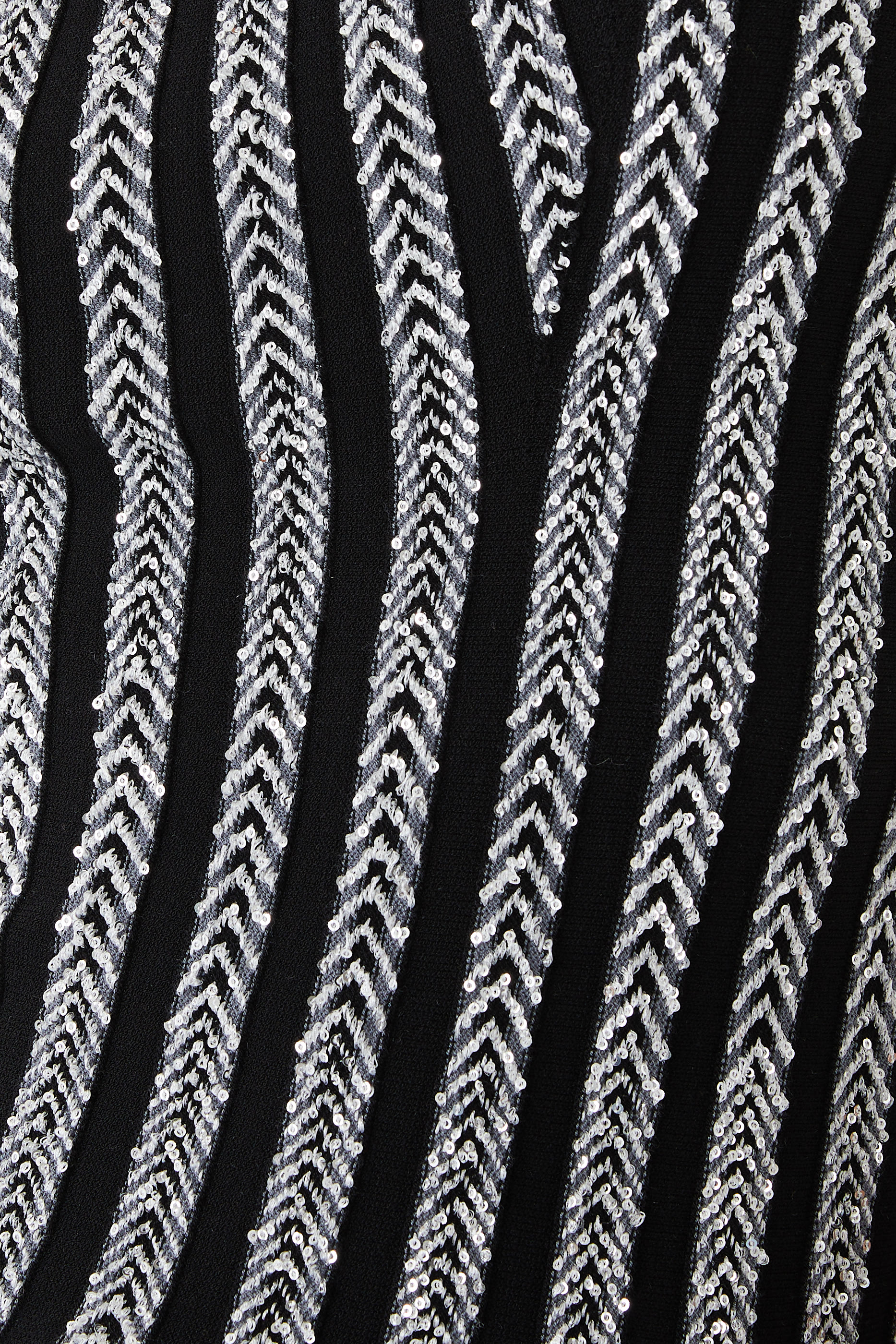 بلوزة منسوجة مزينة بطيات ترتر