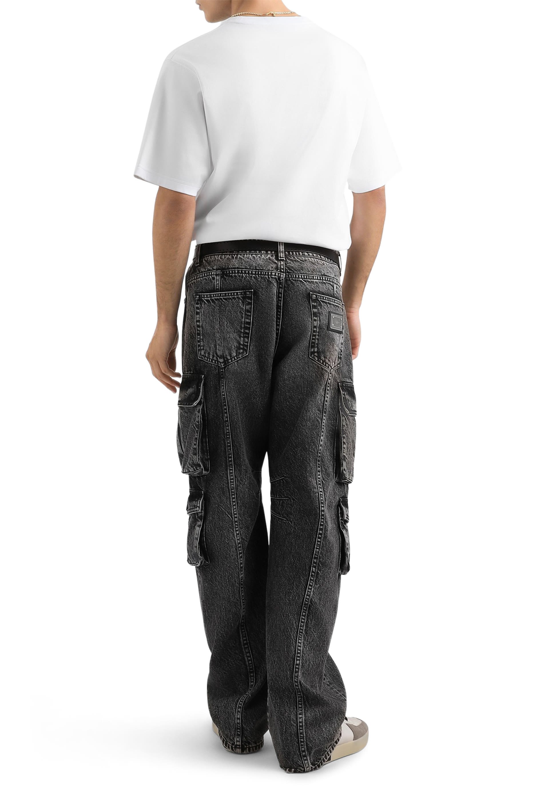 تيشيرت بشعار الماركة قطن