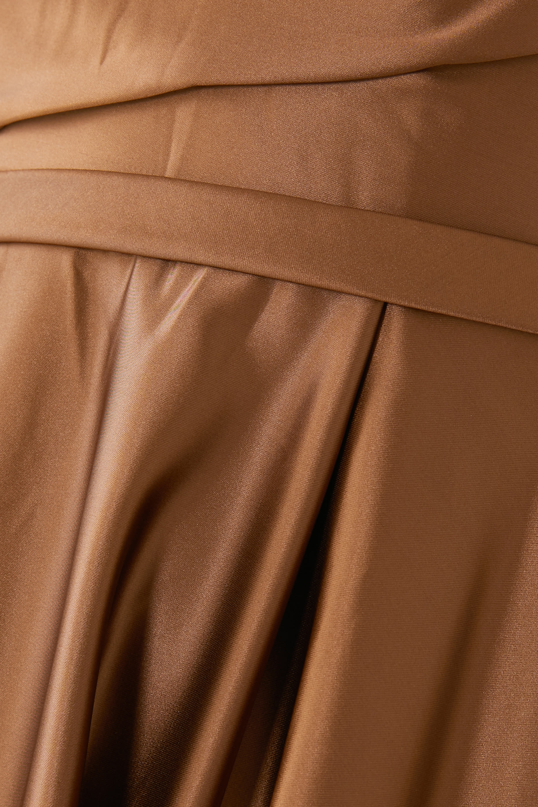 فستان سهرة برونز بدون أكمام