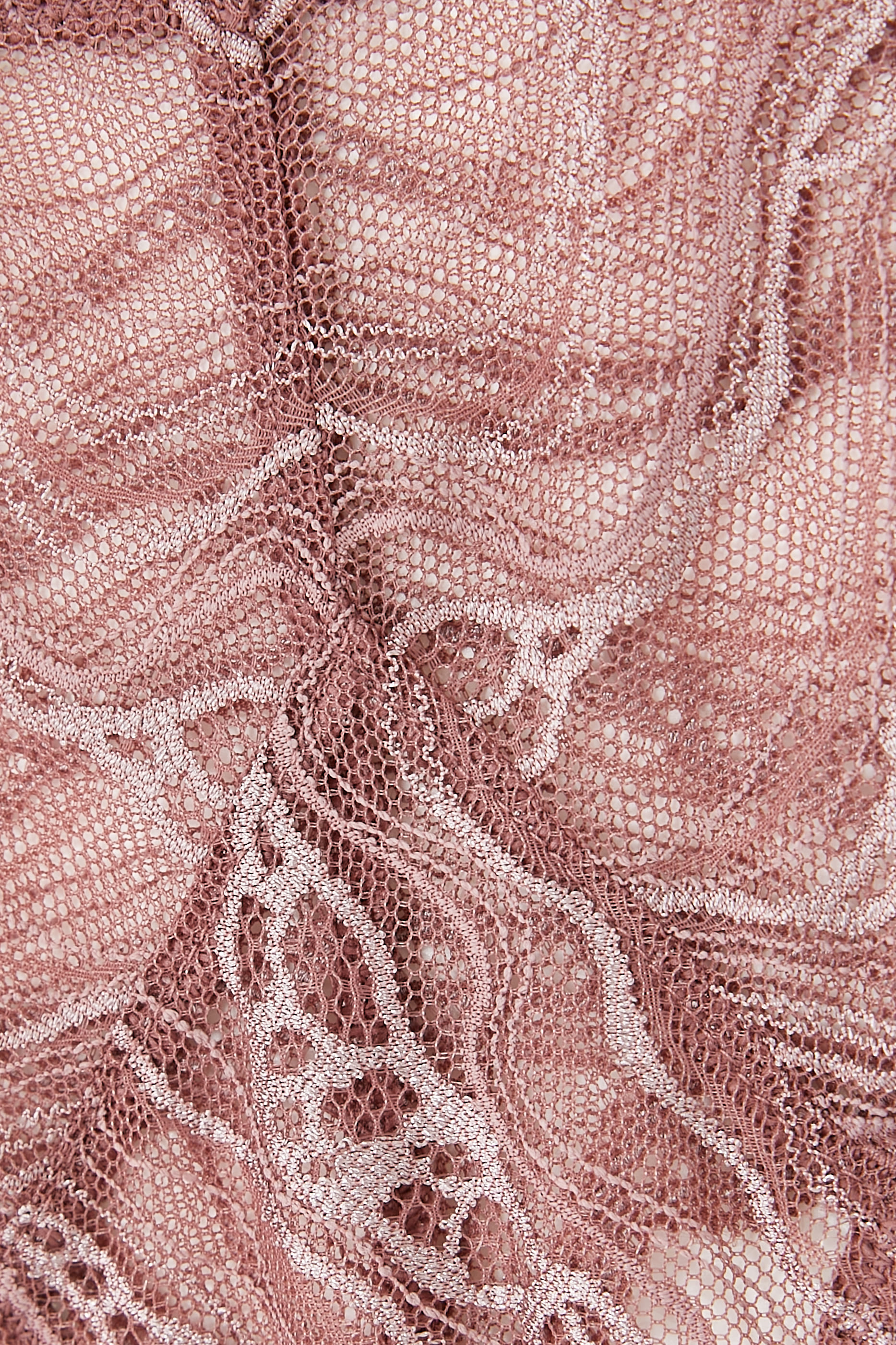 سروال تحتي دانتيل شفاف برازيلي