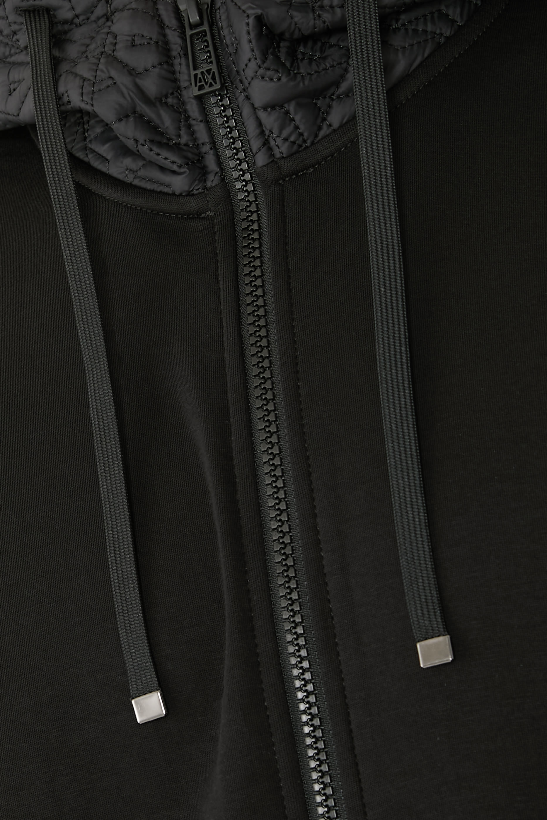 سويت شيرت بسحاب وغطاء للرأس مزين بشعار الماركة