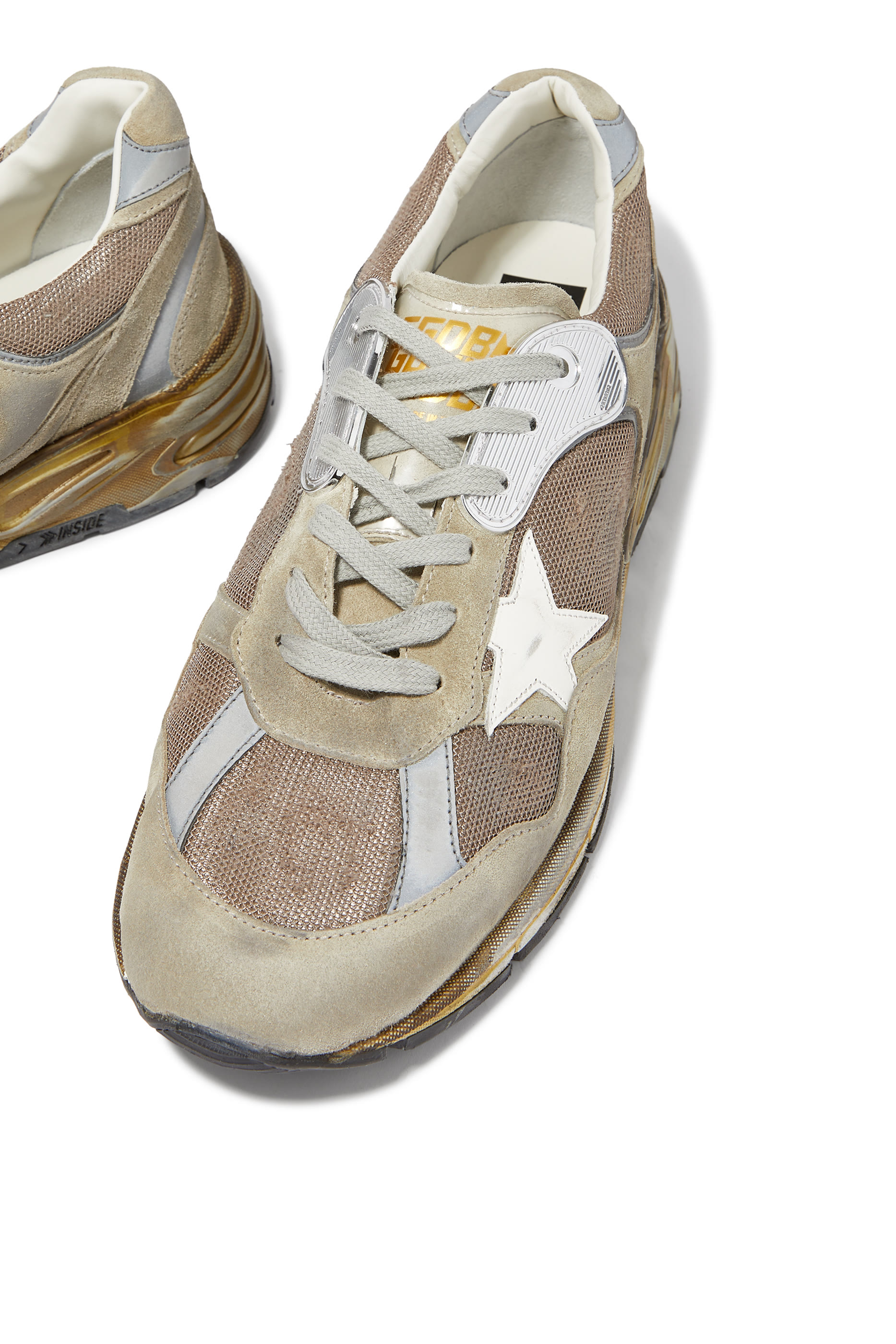 سنيكرز داد ستار