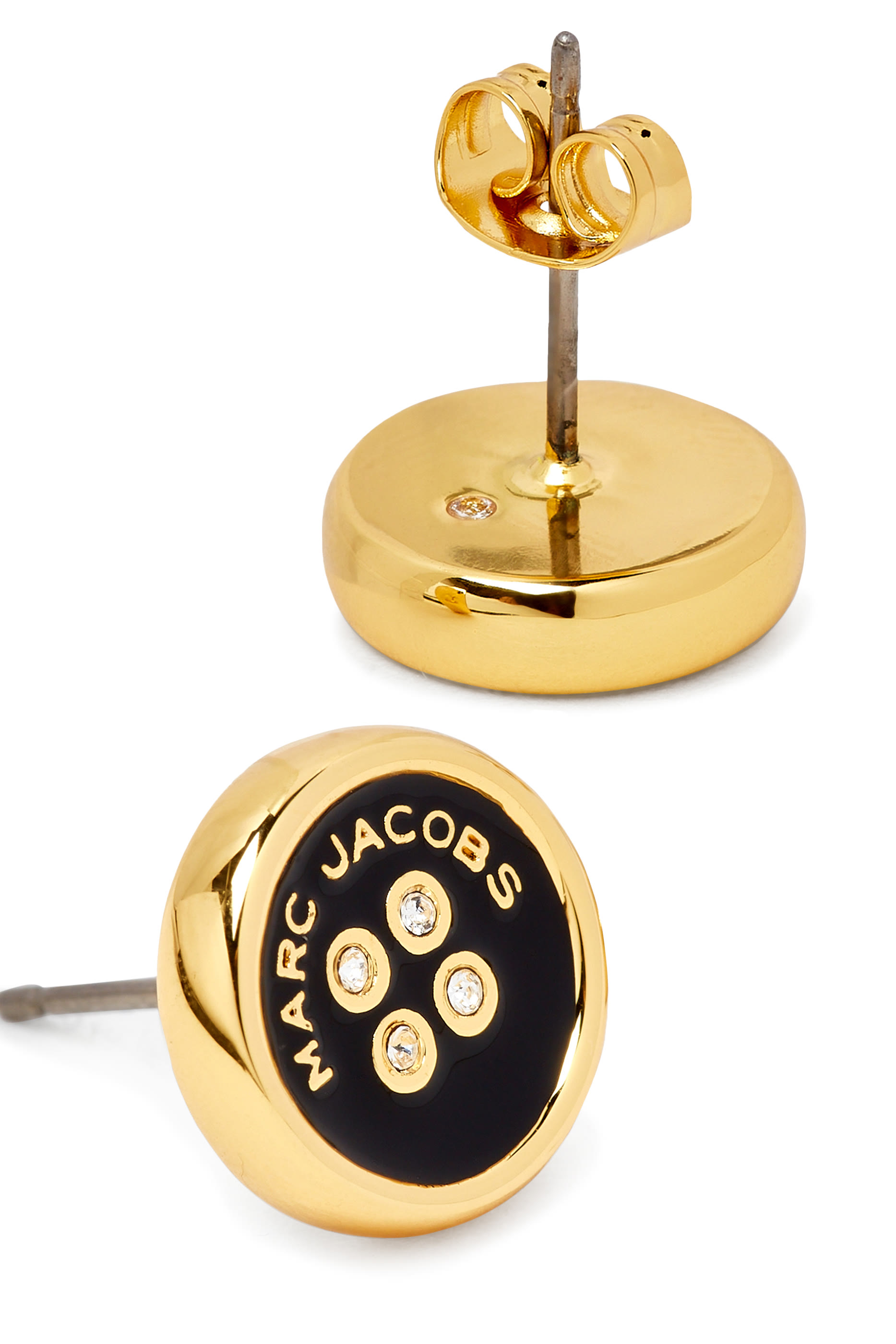 أقراط بتصميم أزرار