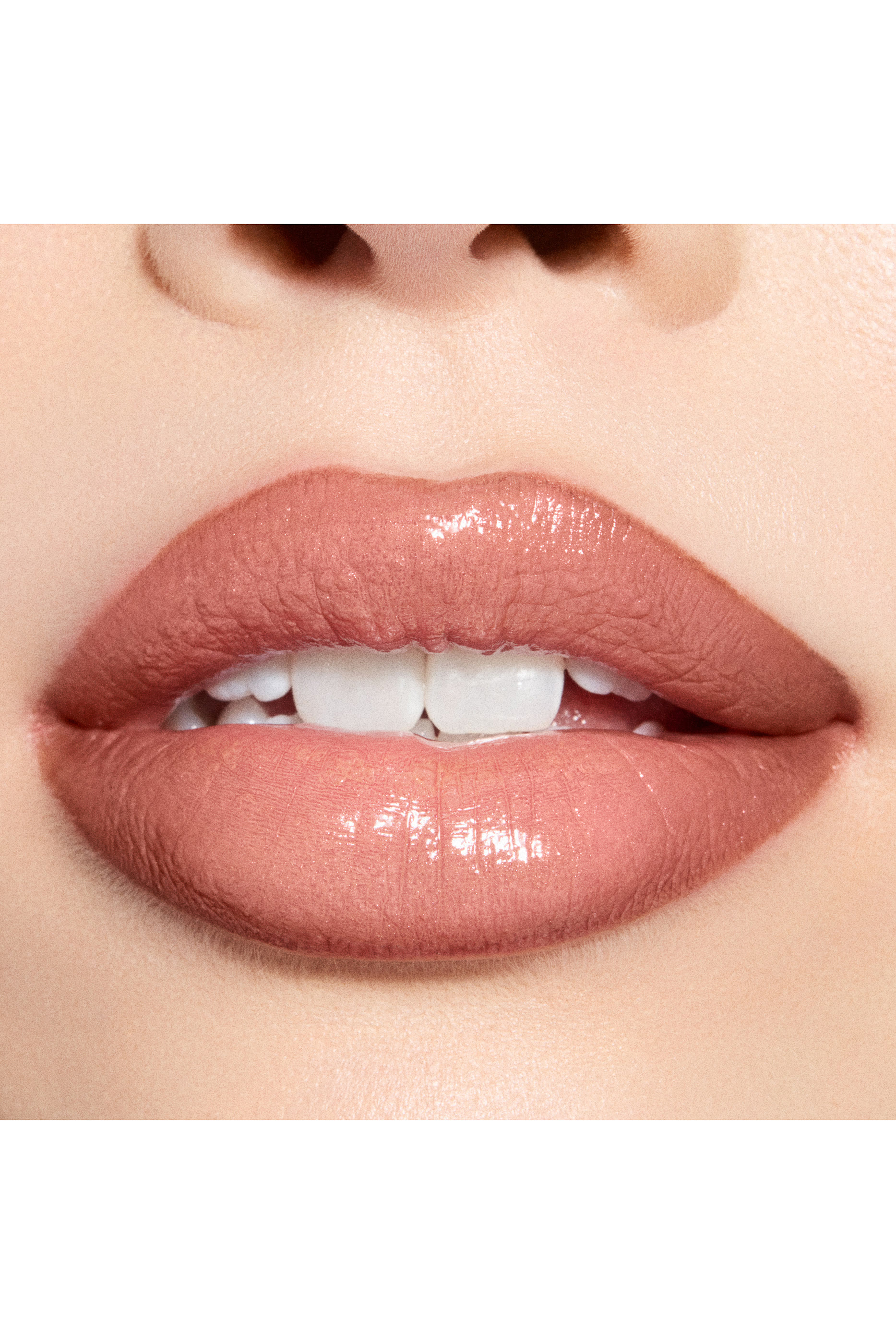 مجموعة ثلاثية بلوسوم شيفت للشفاه