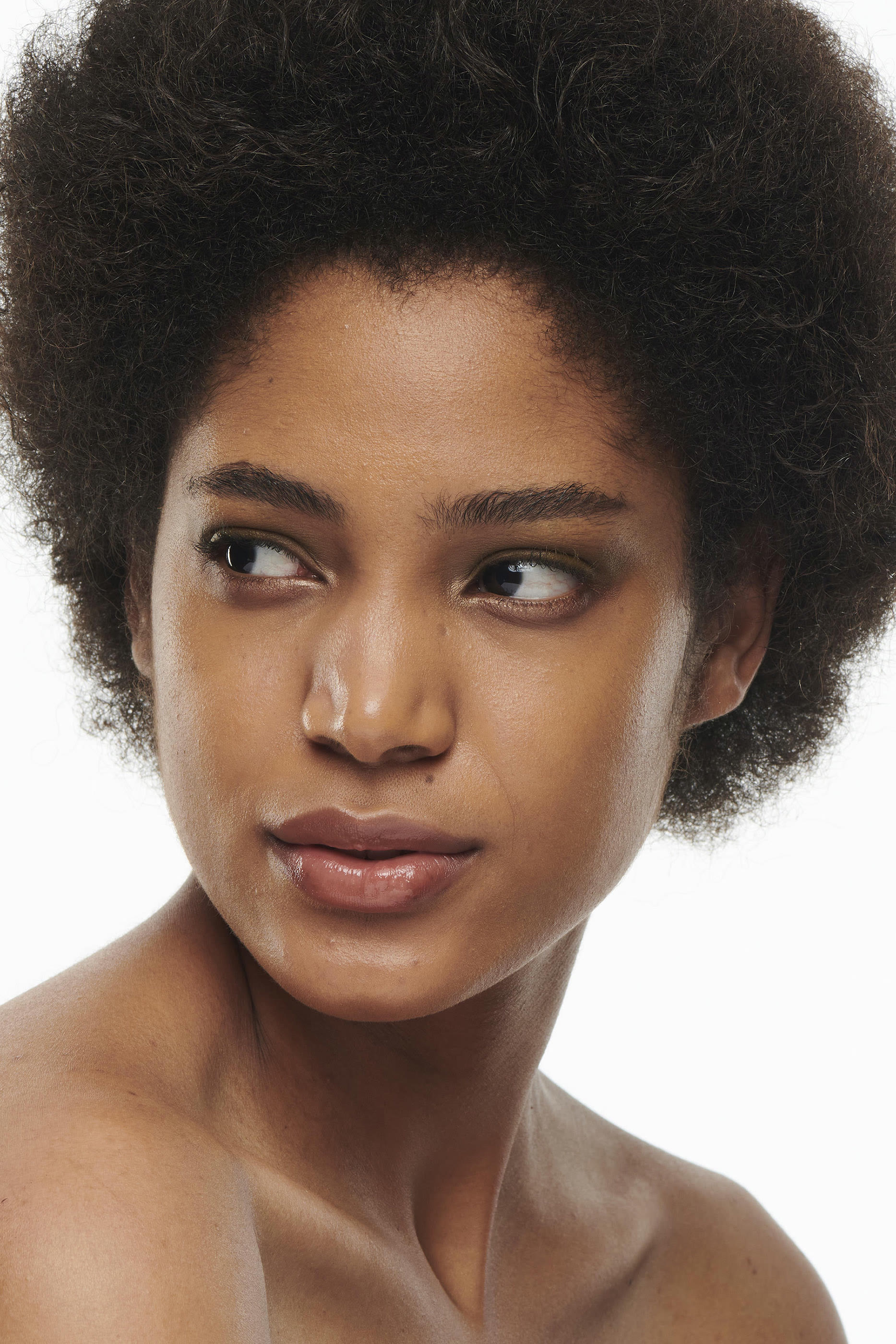 كريم أساس ستوديو راديانس بفاعلية السيروم&rlm;، 30 ملل