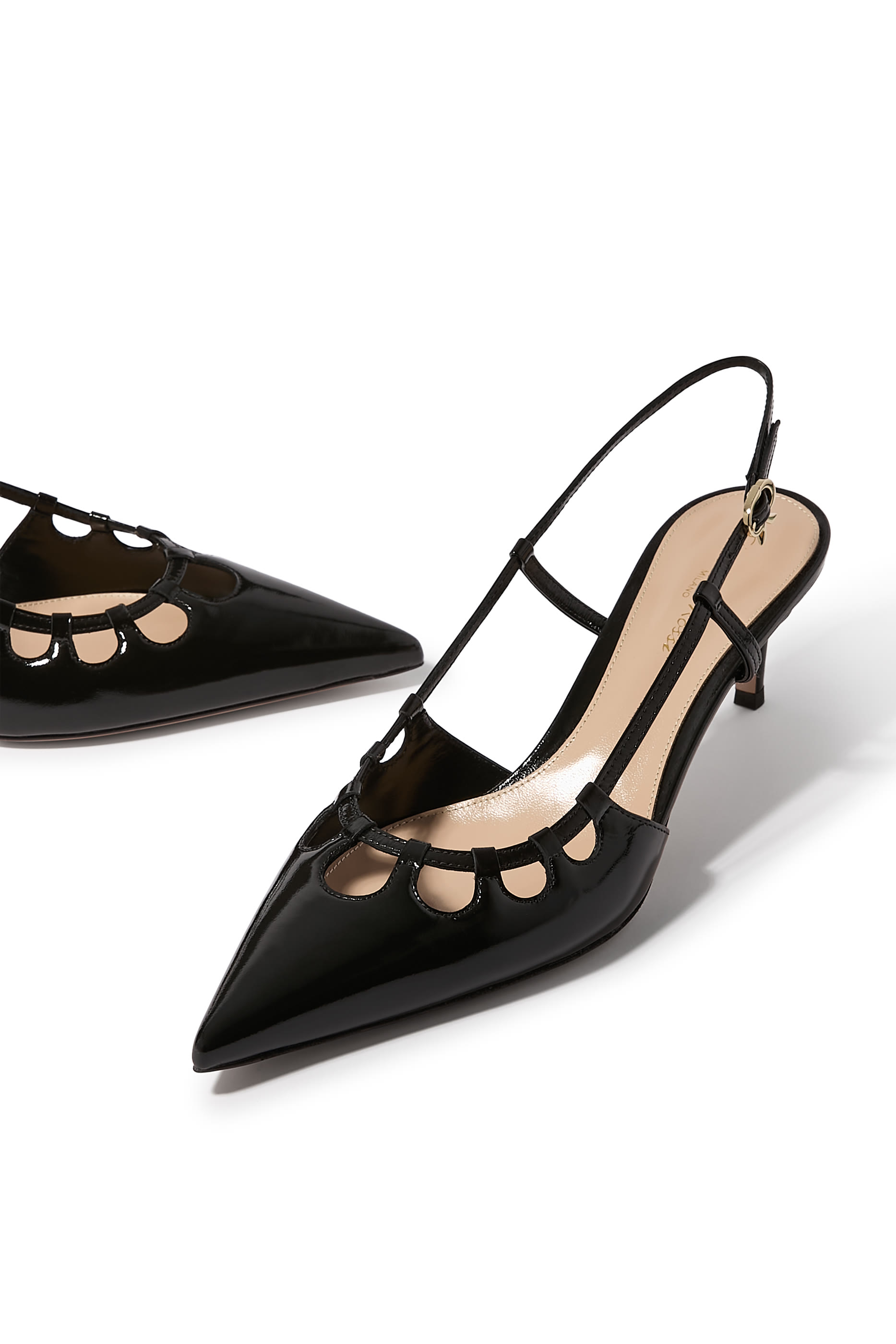 حذاء كلاسيكي إلويز بسير خلفي 55