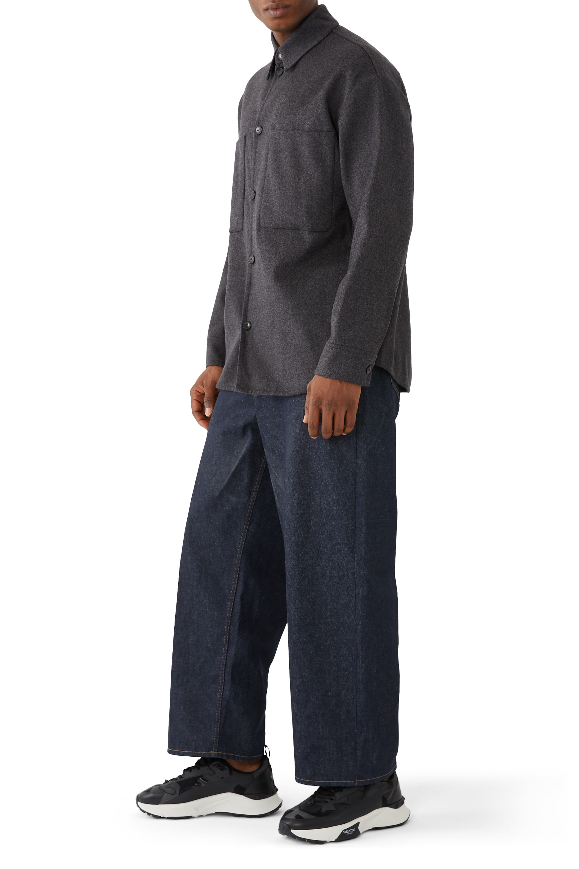 سنيكرز ترو اكت