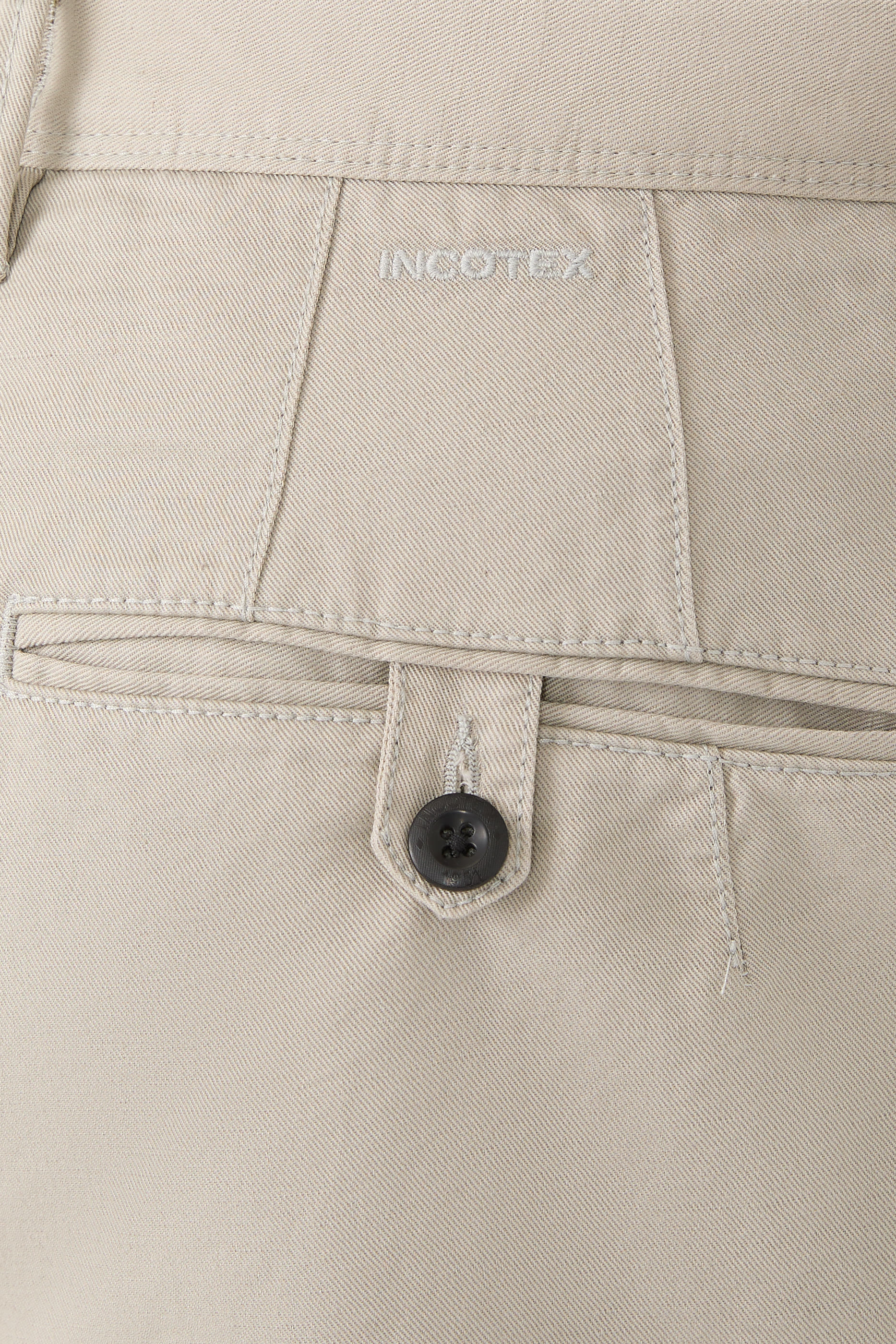 بنطال بقصة ضيقة من الاسفل سامر ستان