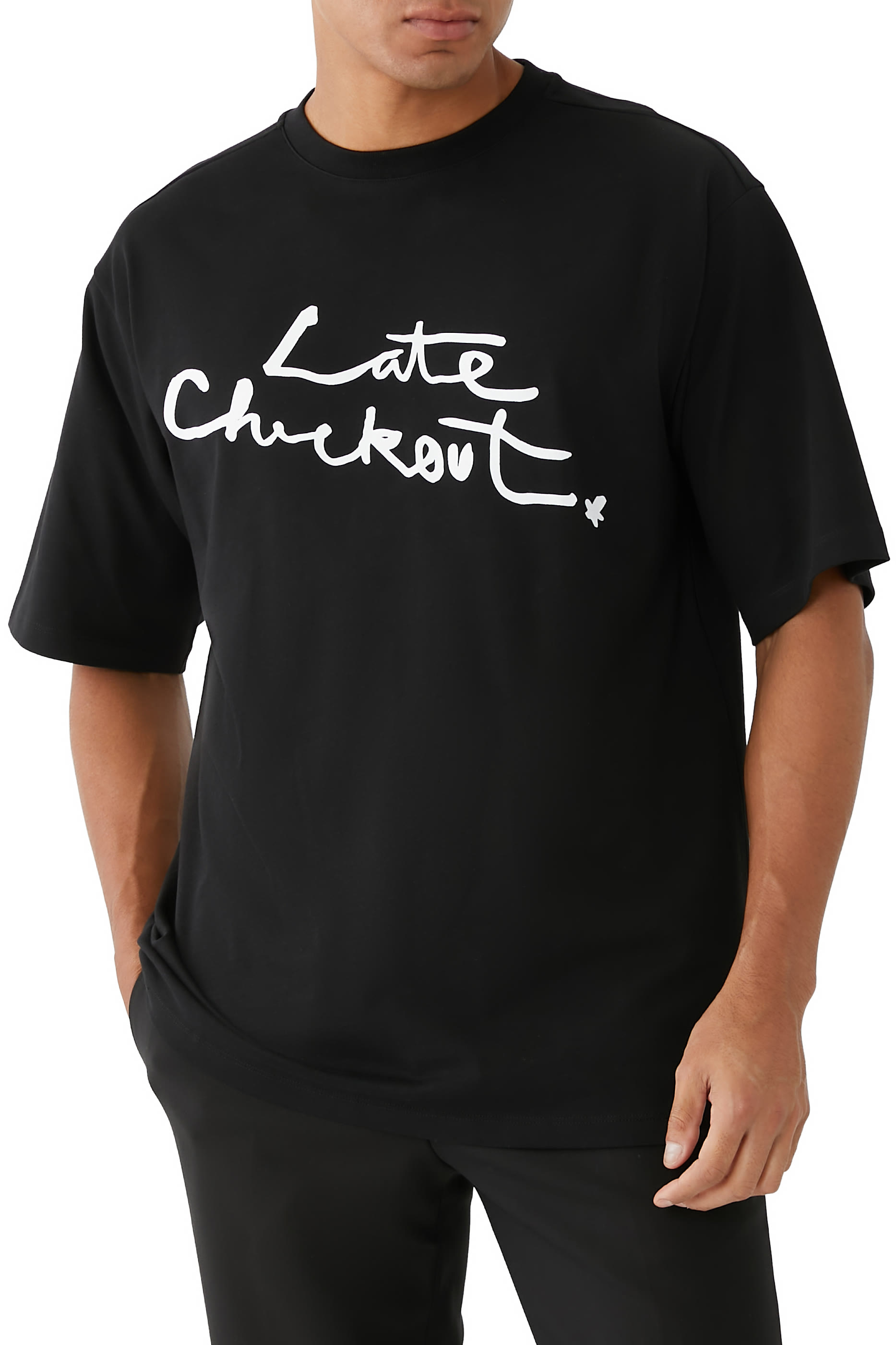 تيشيرت بشعار الماركة قطن