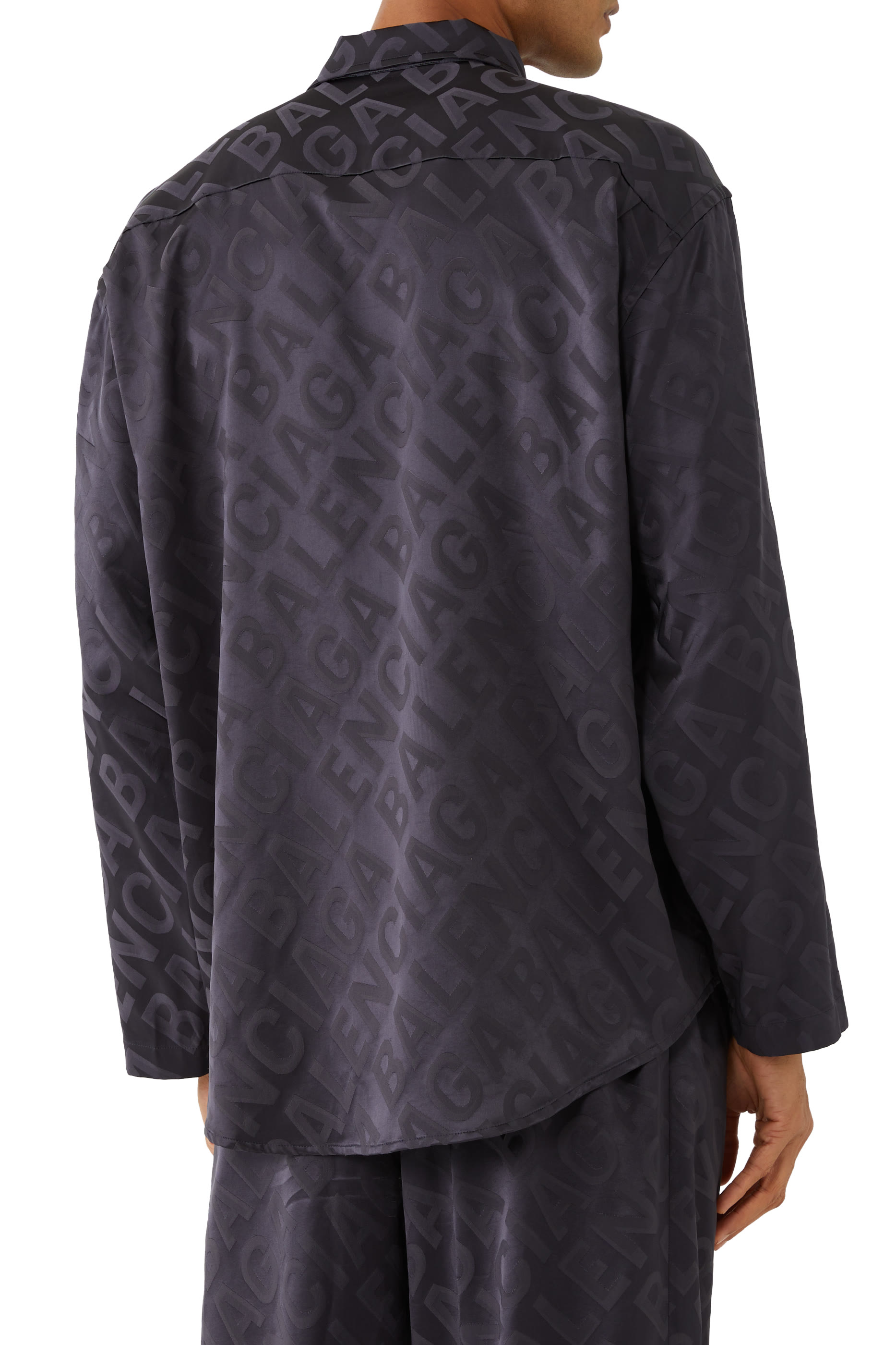 قميص مزين كليا بشعار الماركة ستان