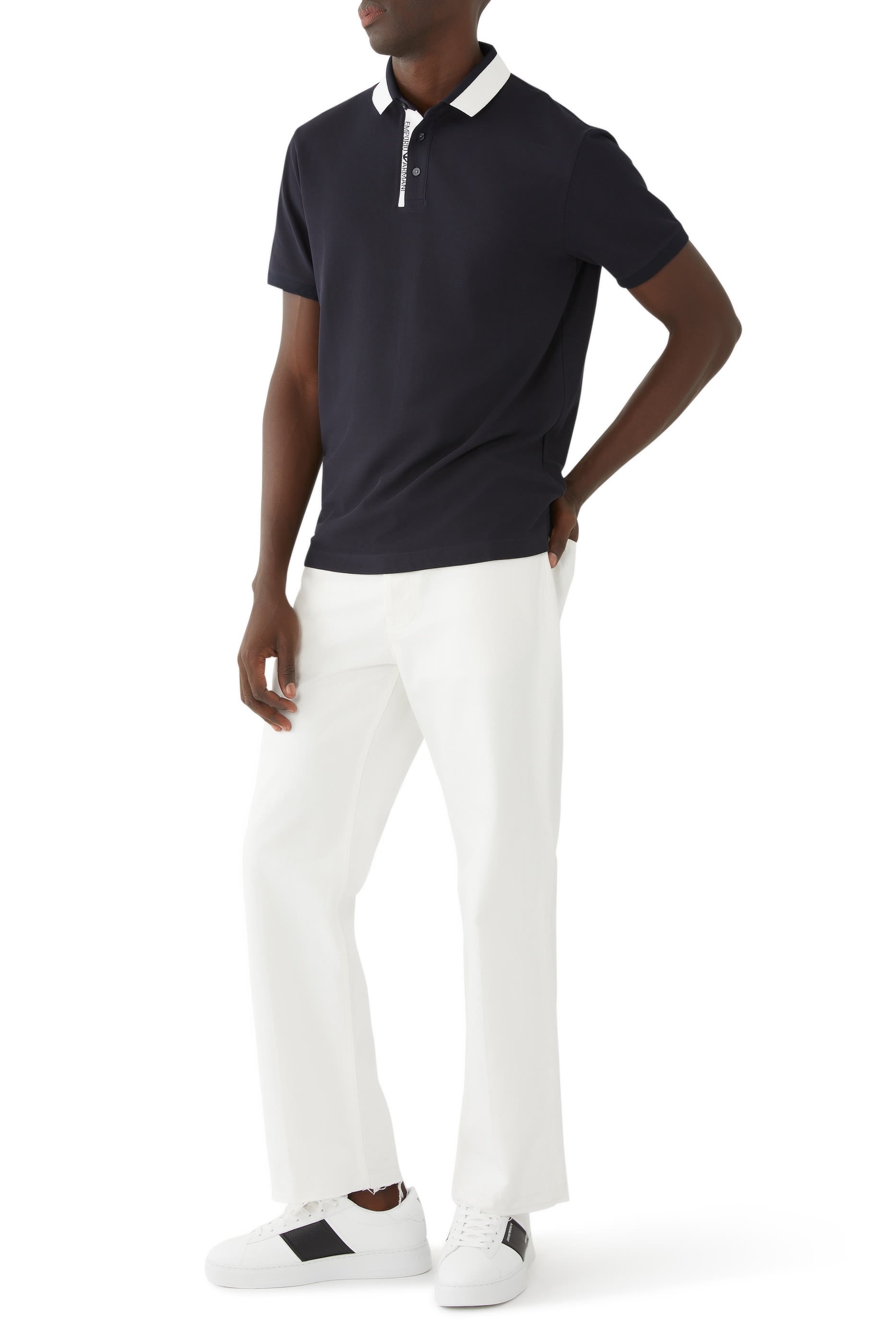 سنيكرز بشعار الماركة