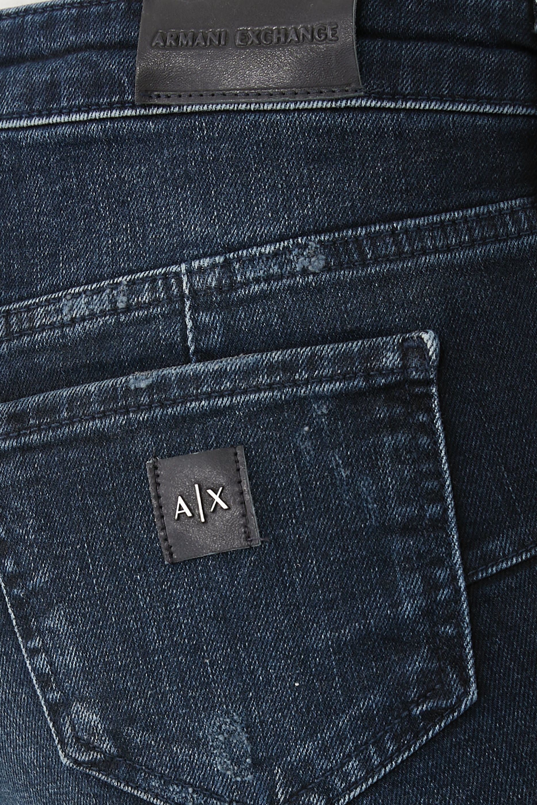 بنطال جينز ليفت آب بقصة سكيني