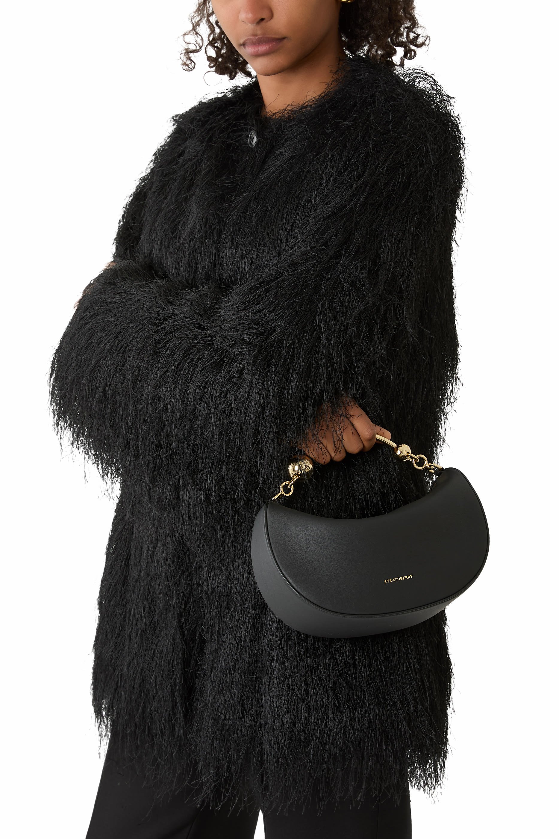 حقيبة صغيرة بتصميم مقوس