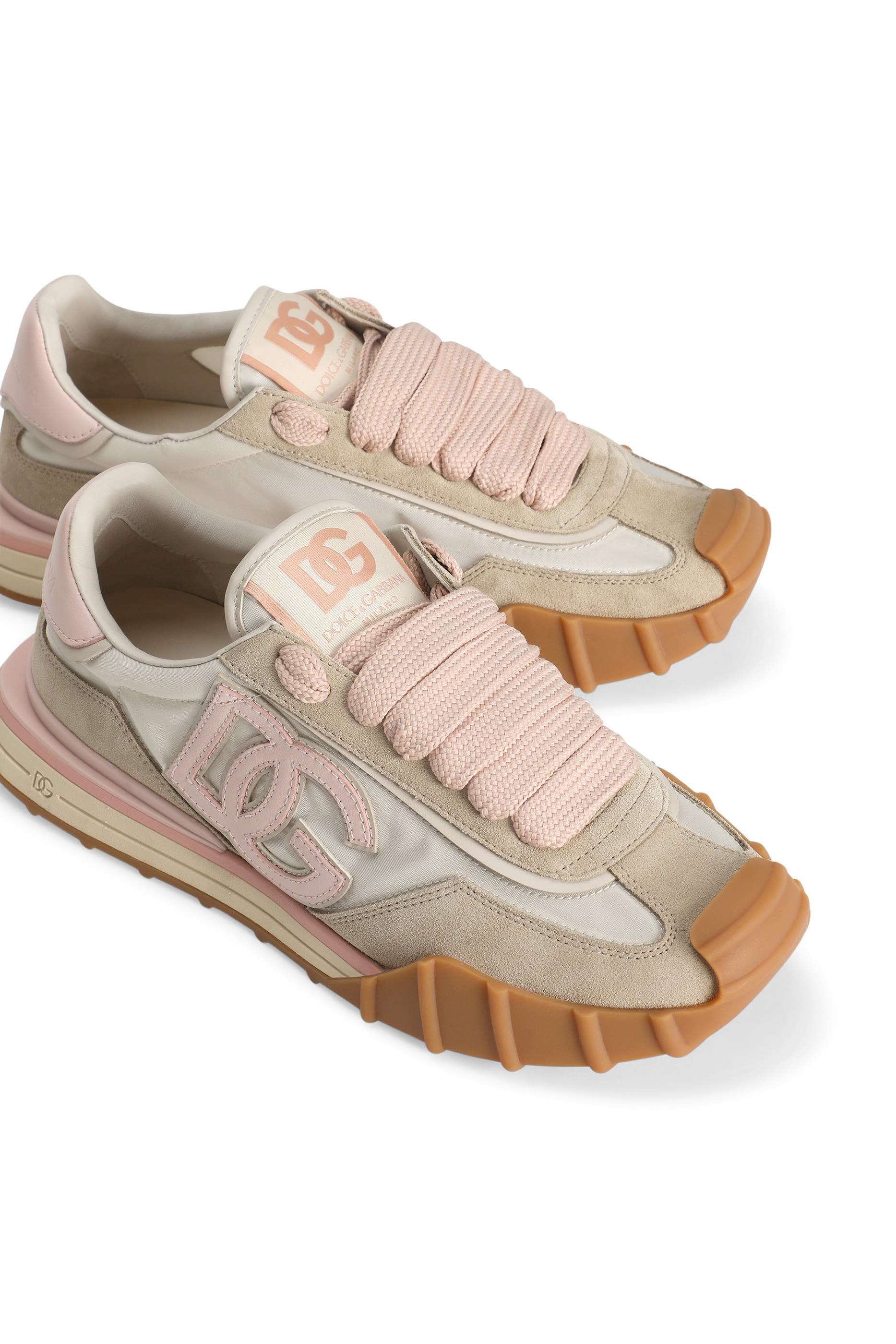 سنيكرز أثلتيك قماش بشعار الماركة