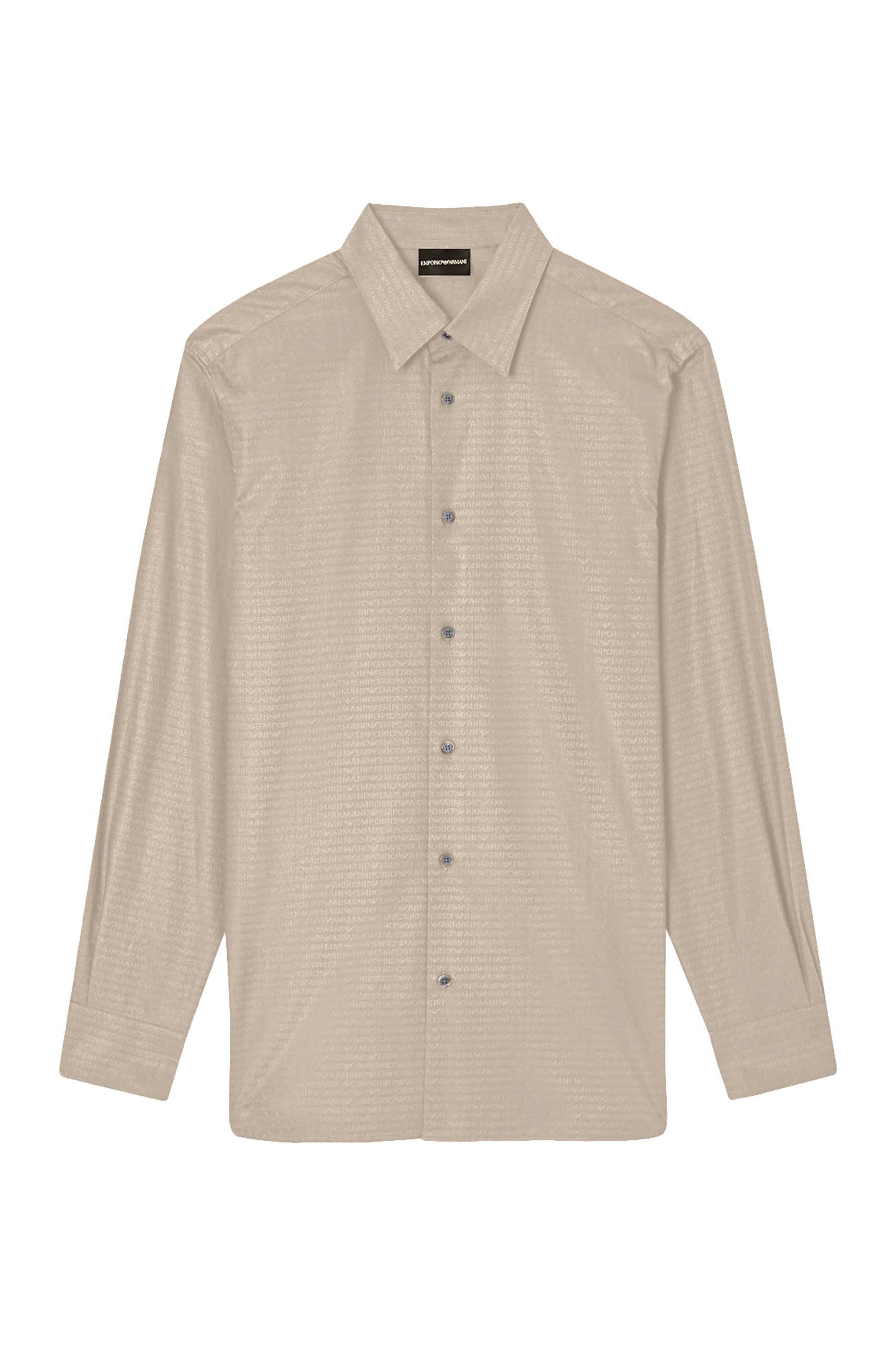 قميص بأكمام طويلة وشعار الماركة بحجم صغير