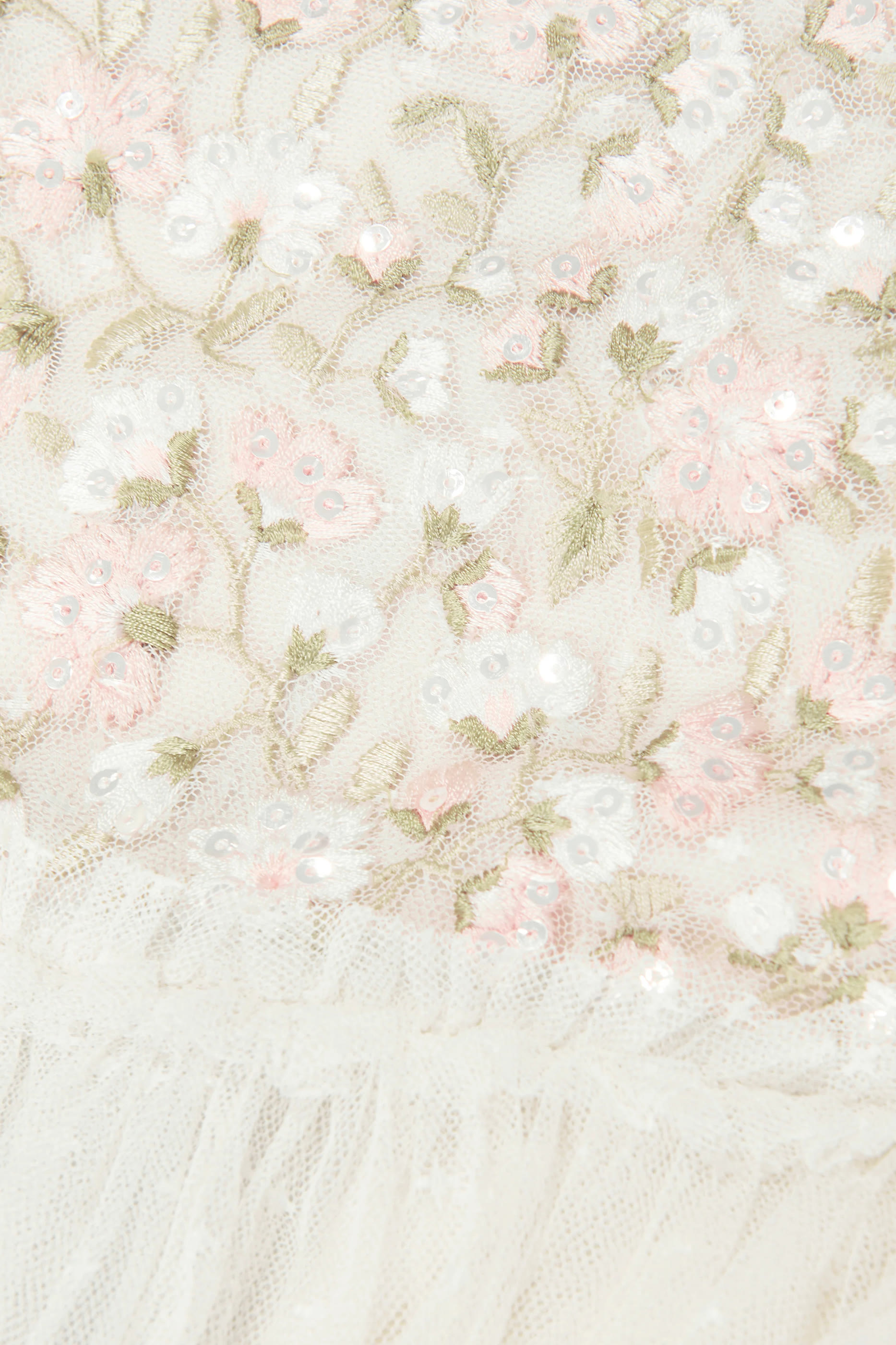 فستان بوسي تول بصدرية مطرزة للأطفال