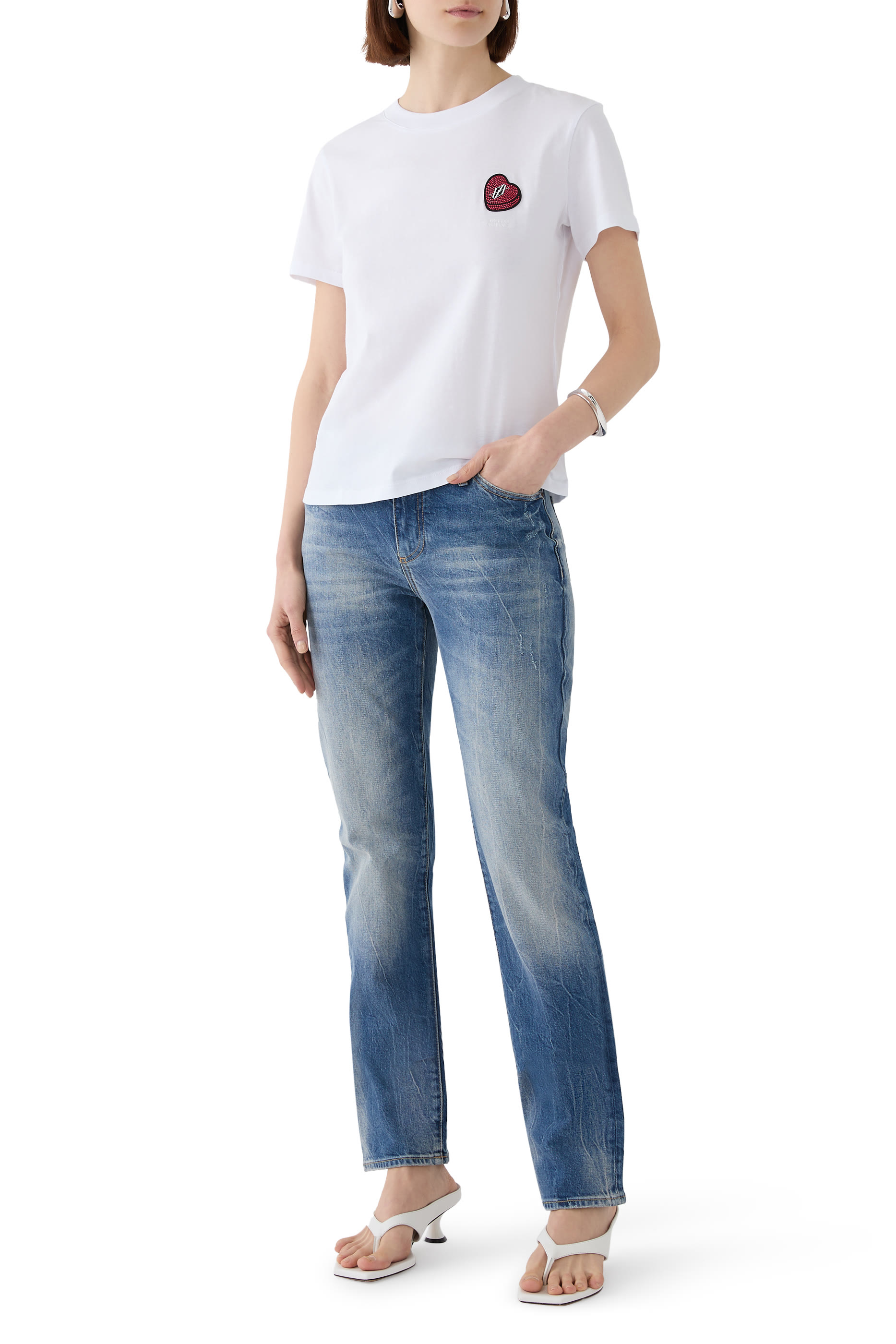 تيشيرت جيرسيه بشعار الماركة بتصميم قلب