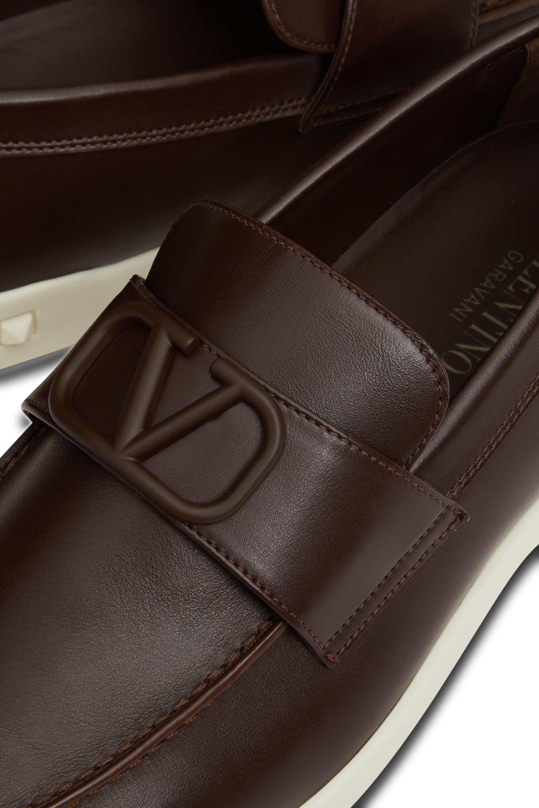 حذاء سهل الارتداء ليجر فلوز 20 جلد